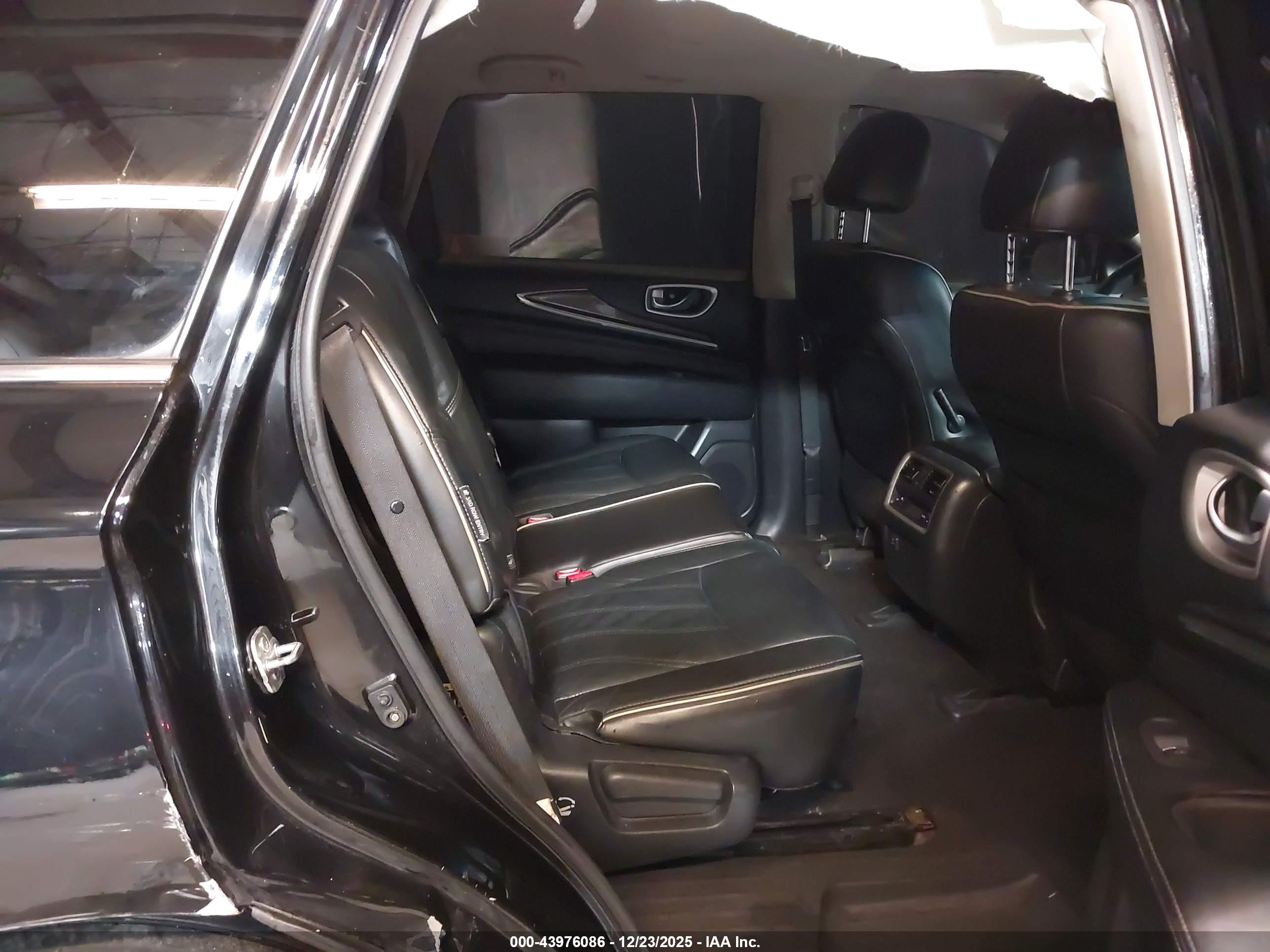 INFINITI QX60 image 8