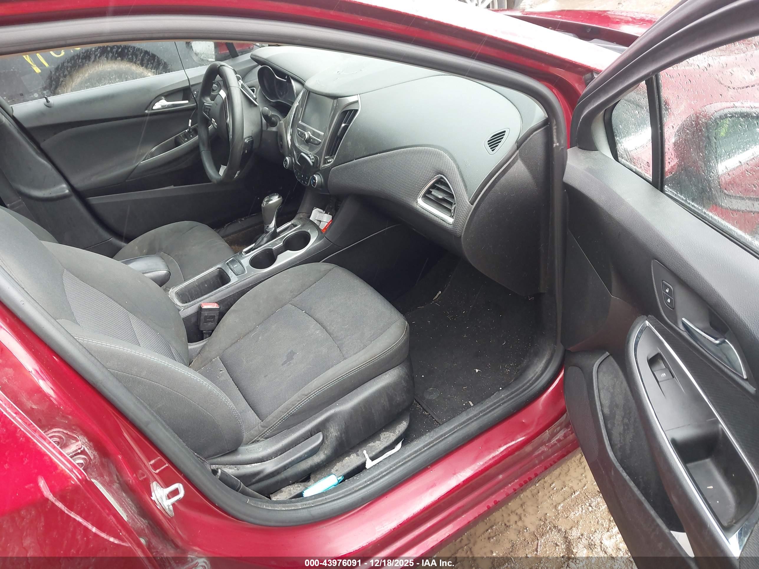CHEVROLET CRUZE image 5