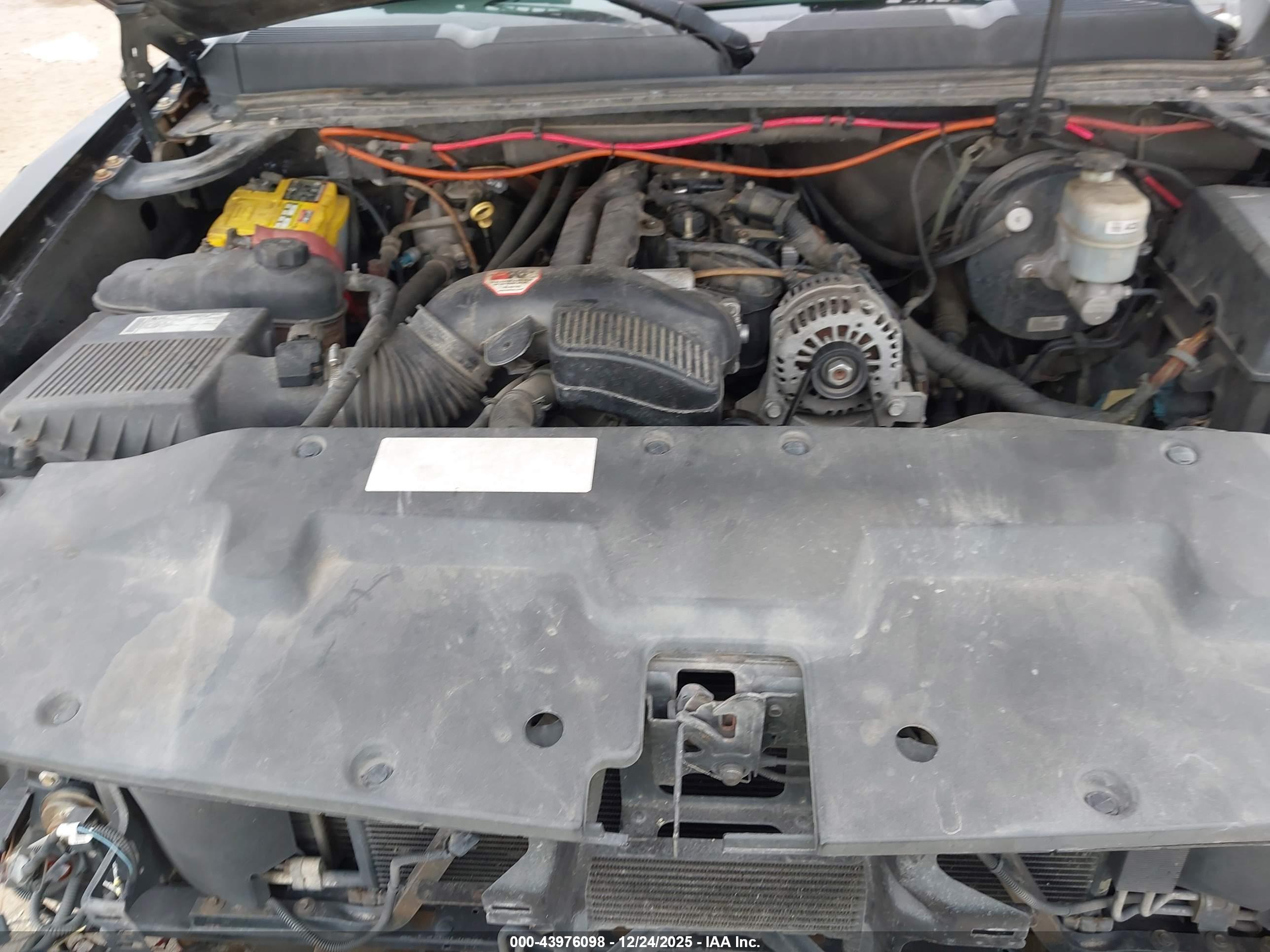 CHEVROLET SILVERADO image 10