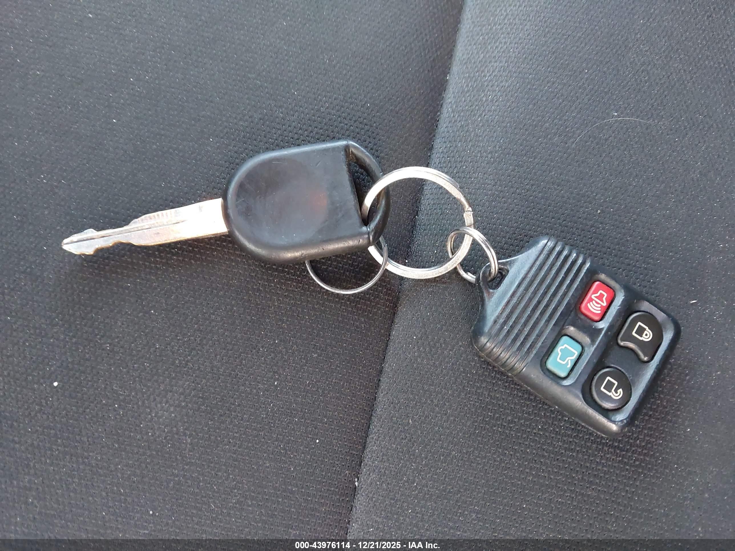 FORD FOCUS image 11