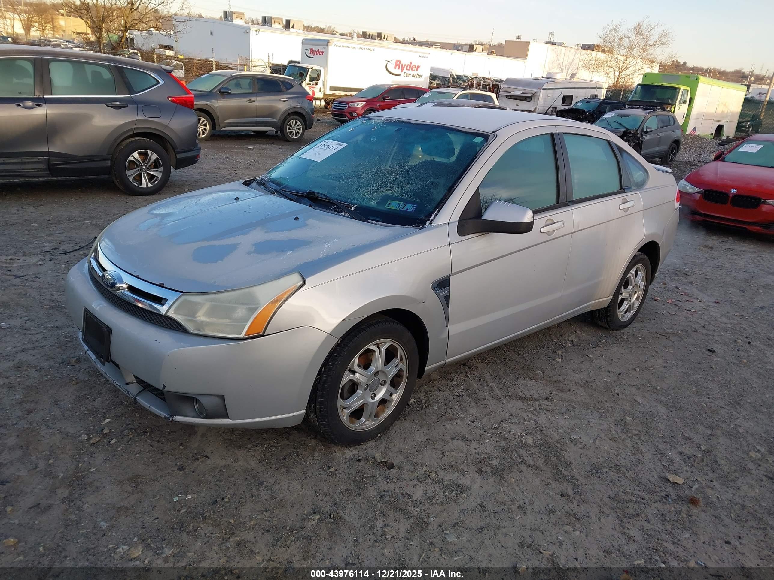 FORD FOCUS image 2