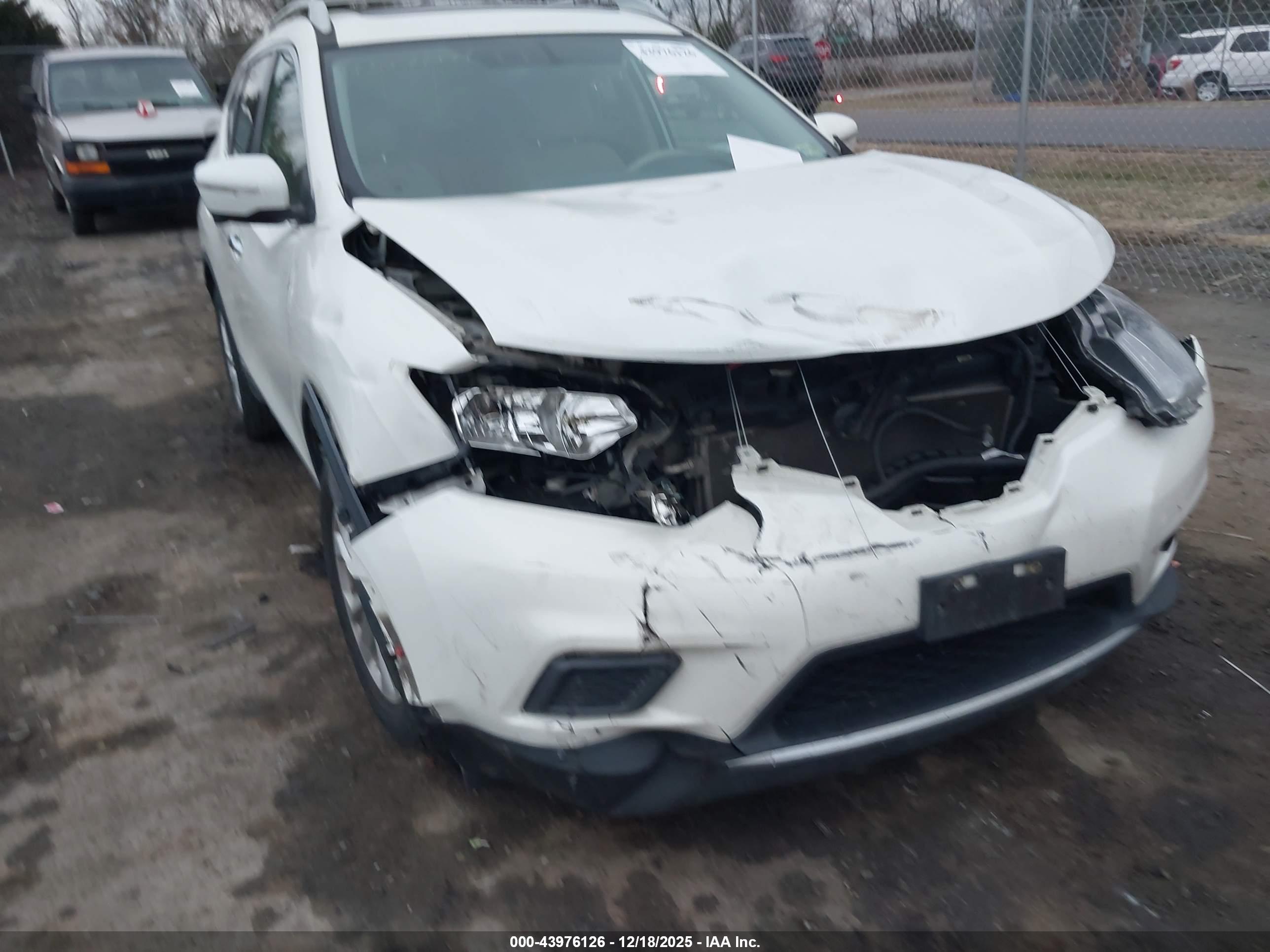 NISSAN ROGUE image 6