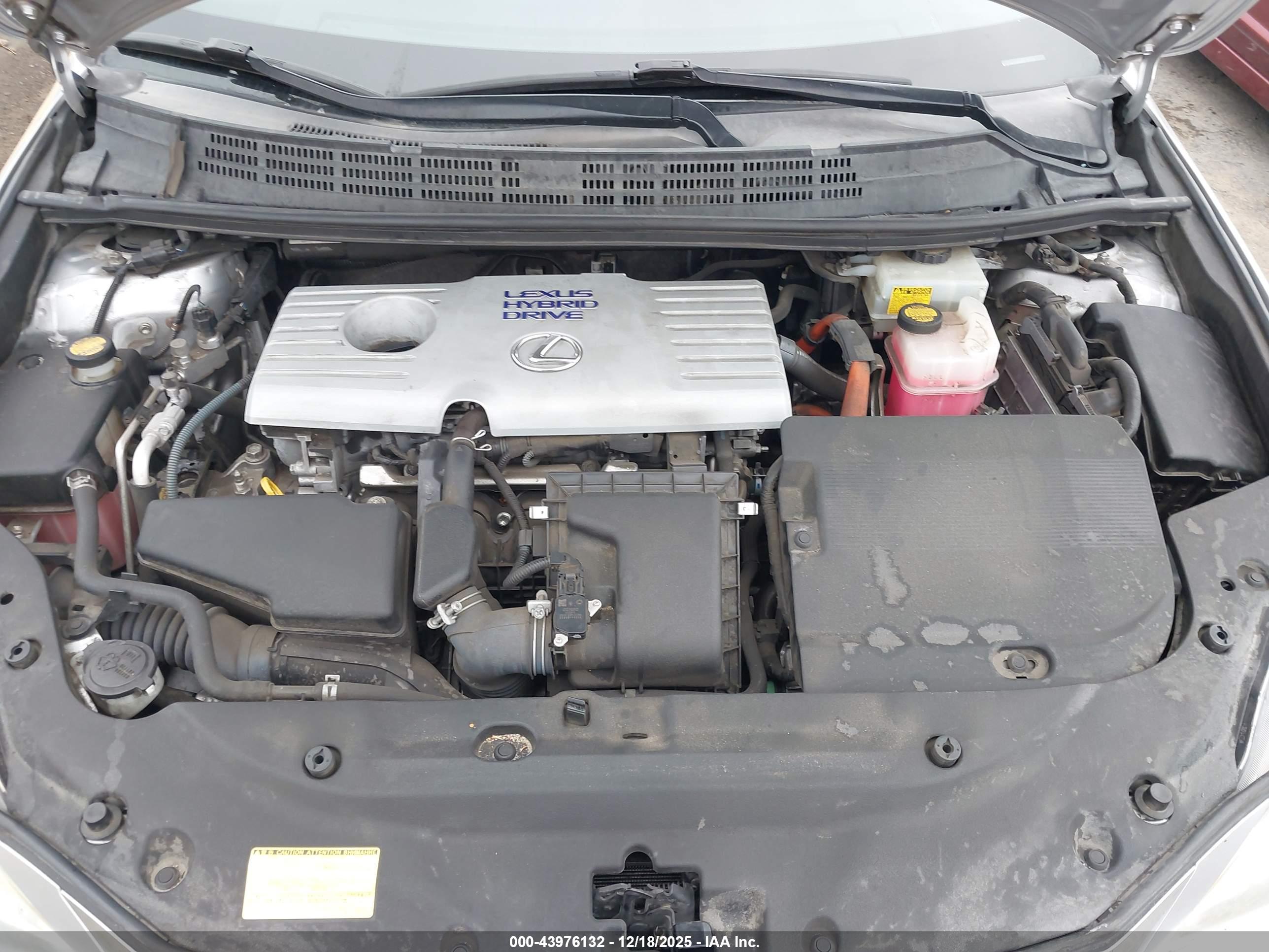 LEXUS CT image 10