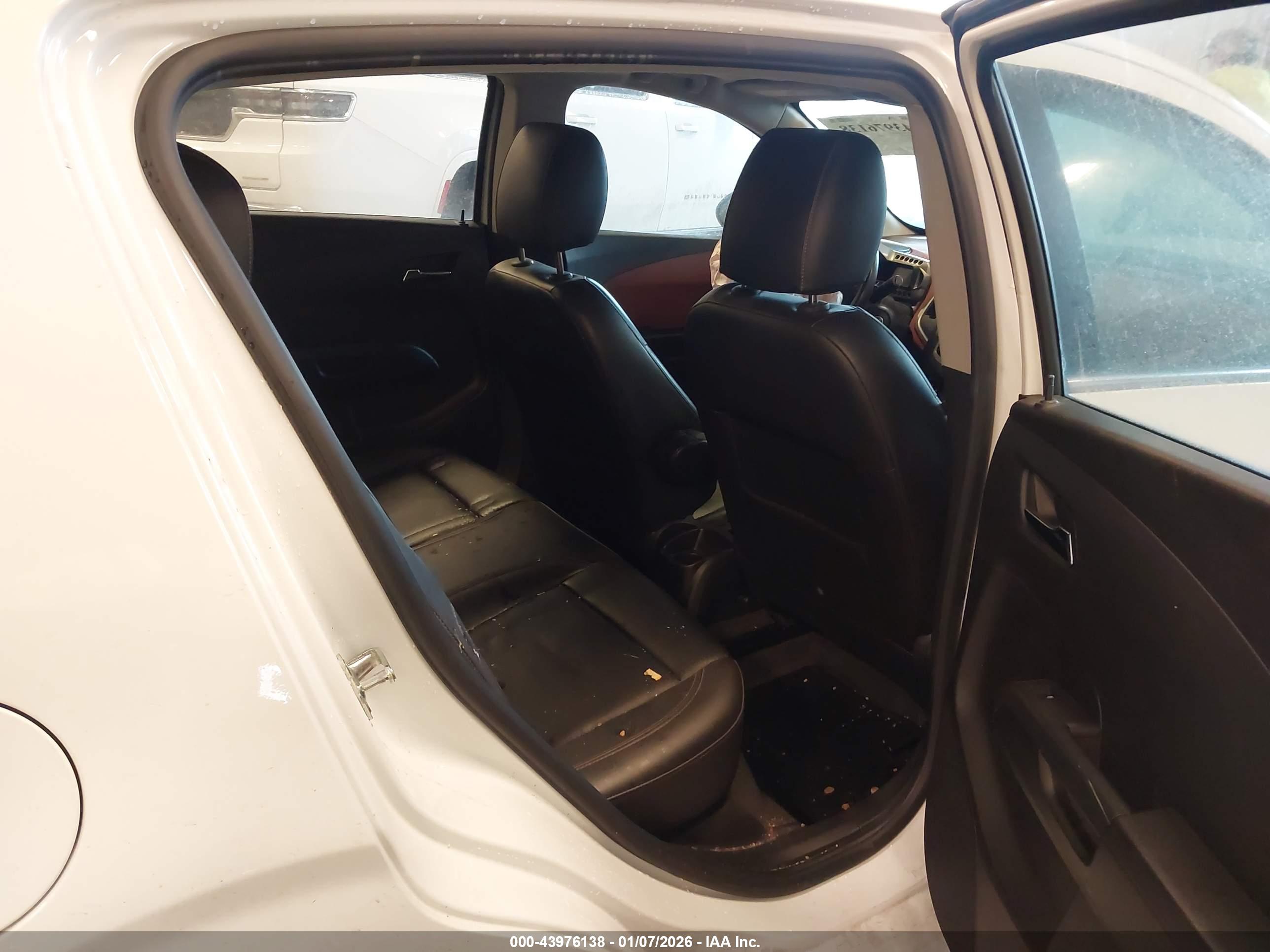 CHEVROLET SONIC image 8