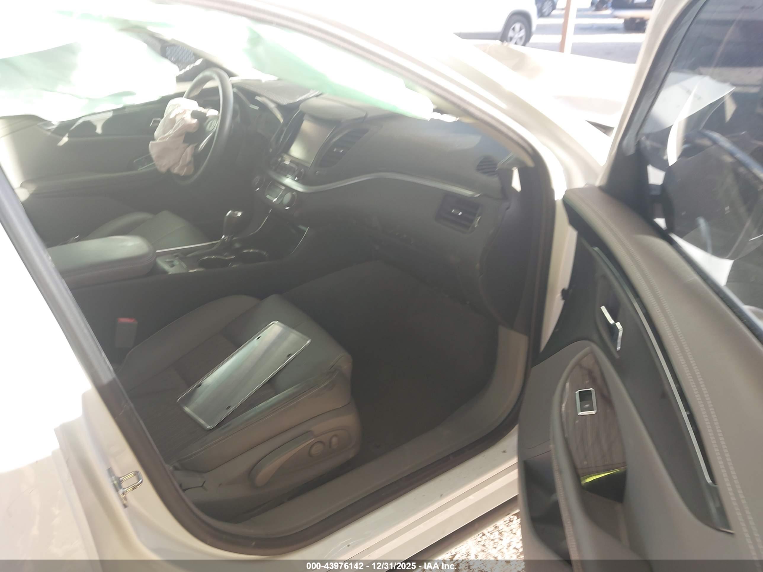 CHEVROLET IMPALA image 5