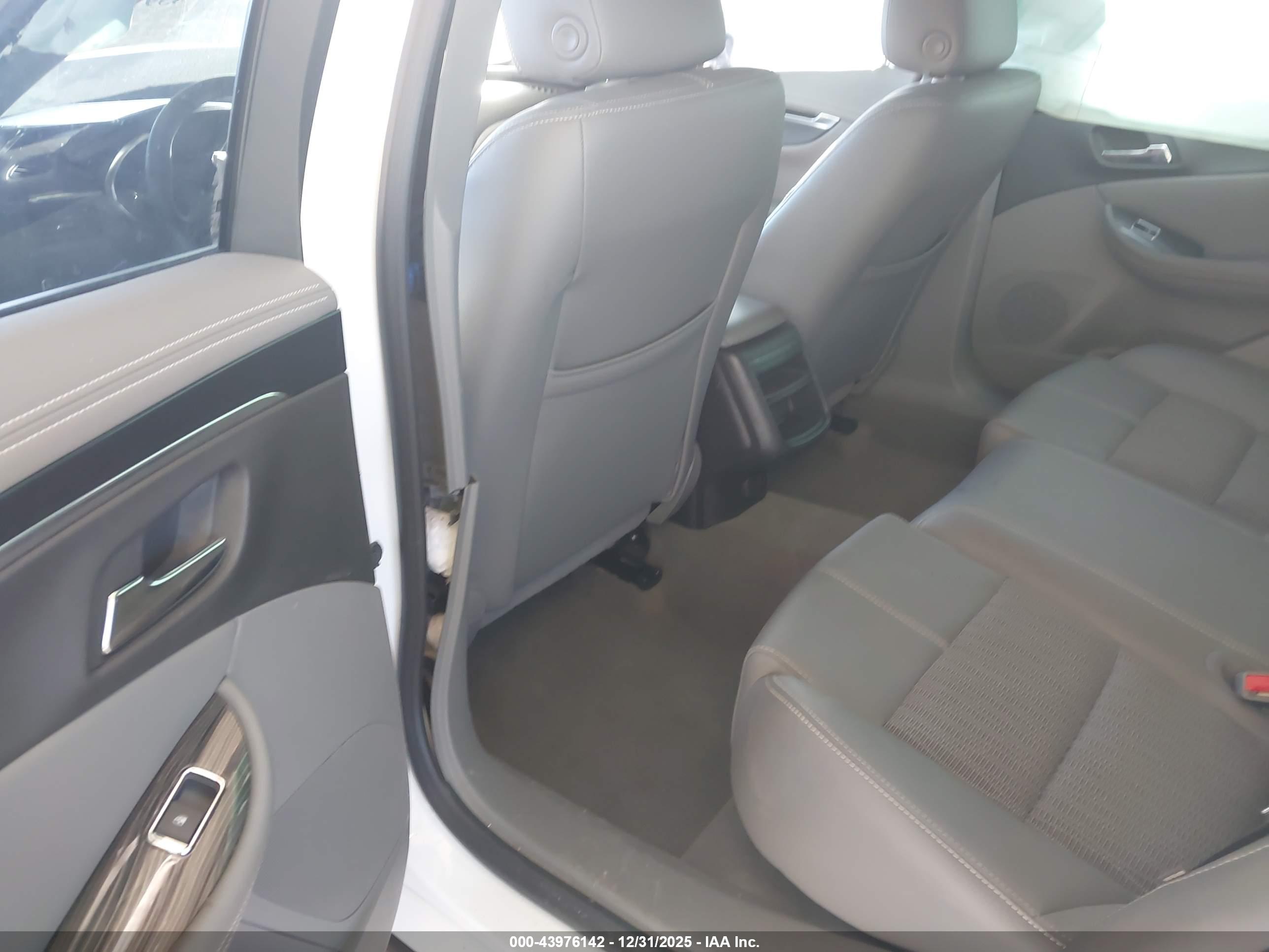 CHEVROLET IMPALA image 8