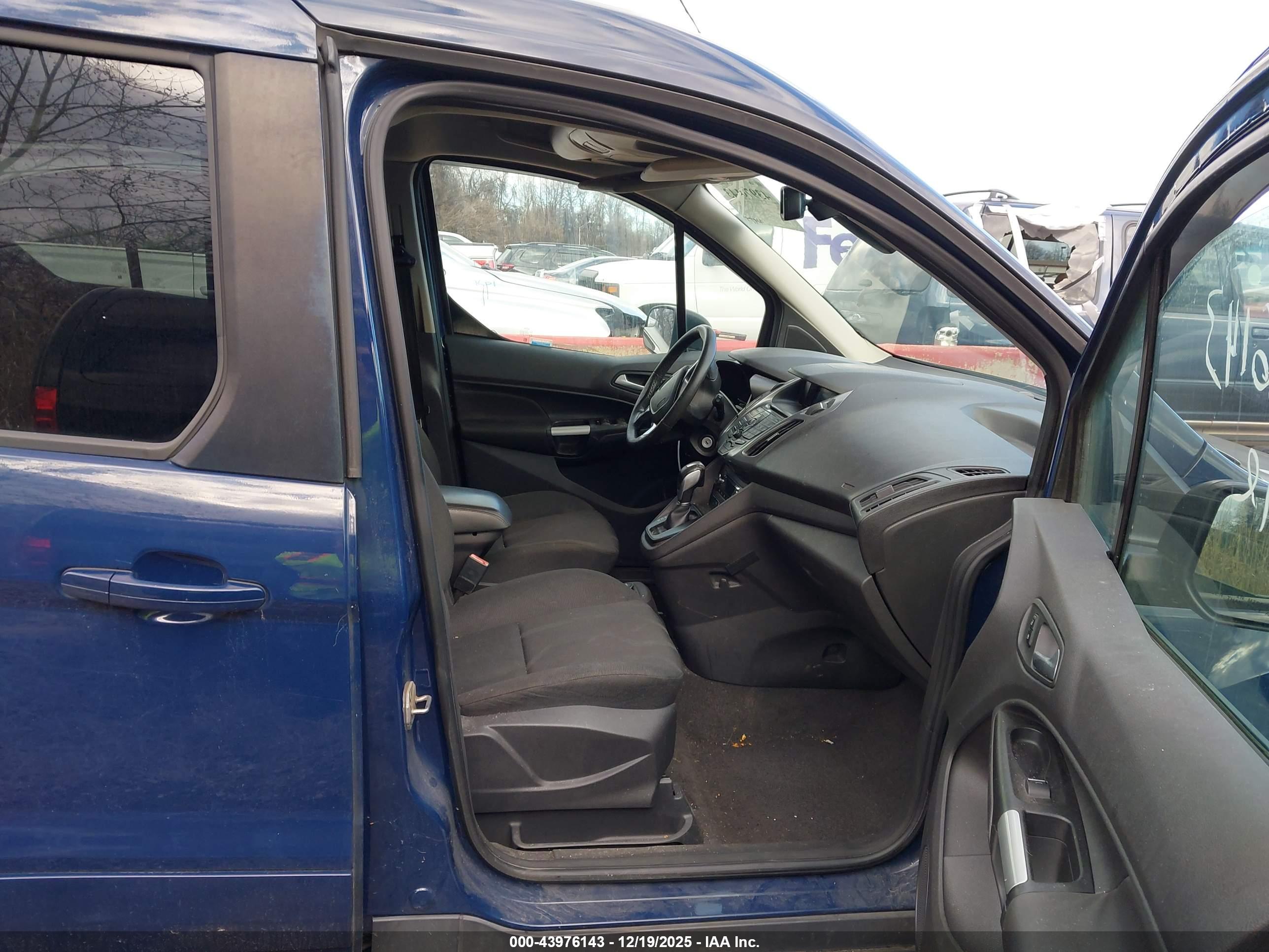 FORD TRANSIT image 5