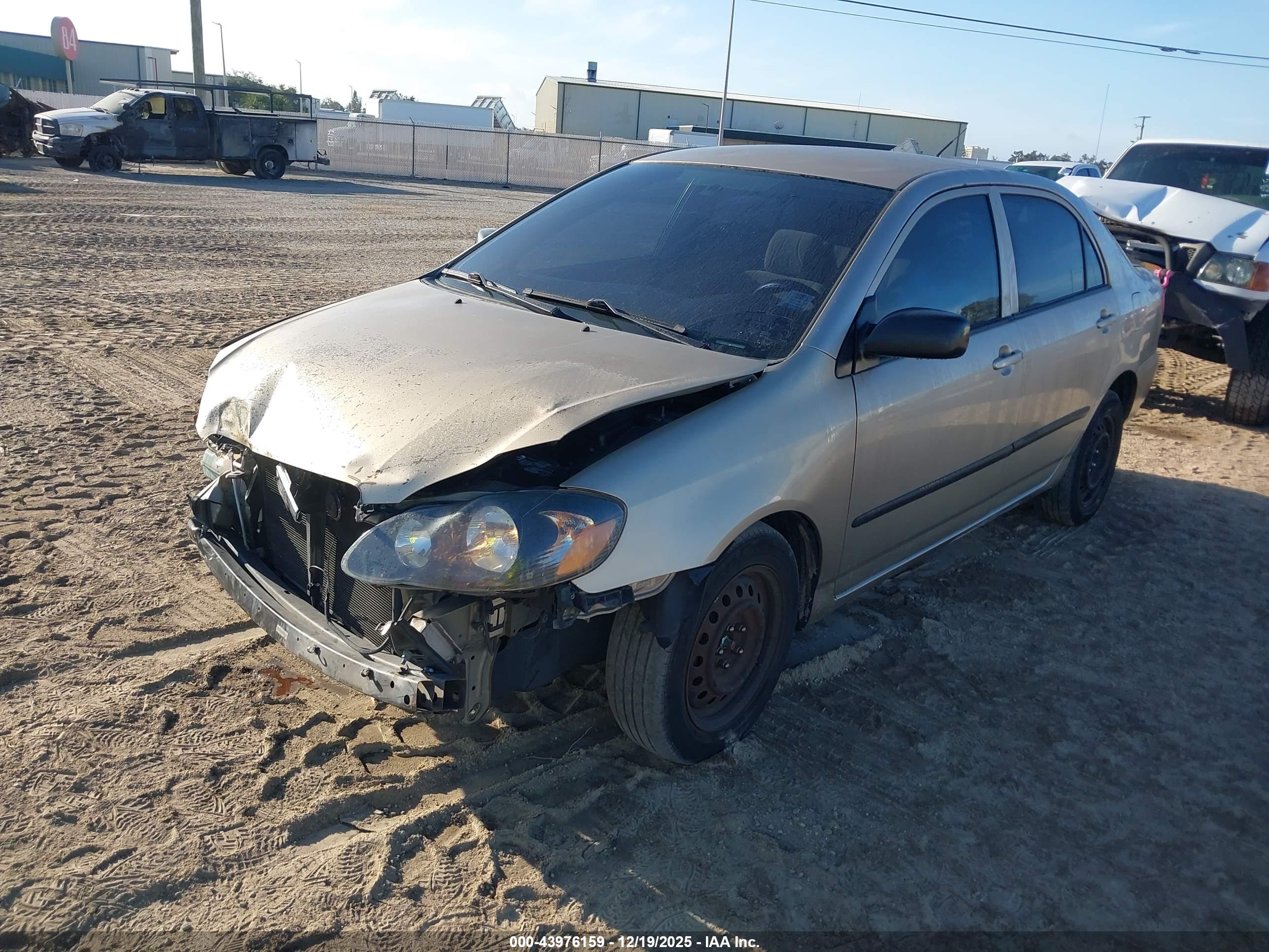 TOYOTA COROLLA image 2