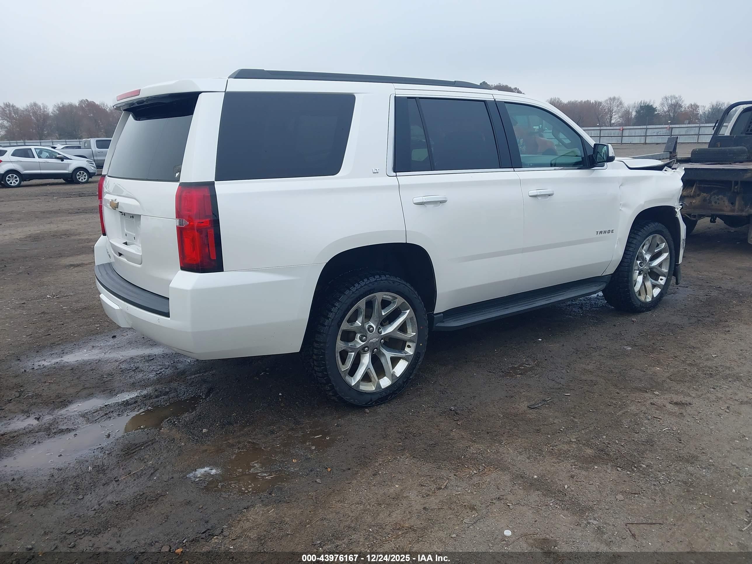 CHEVROLET TAHOE image 4