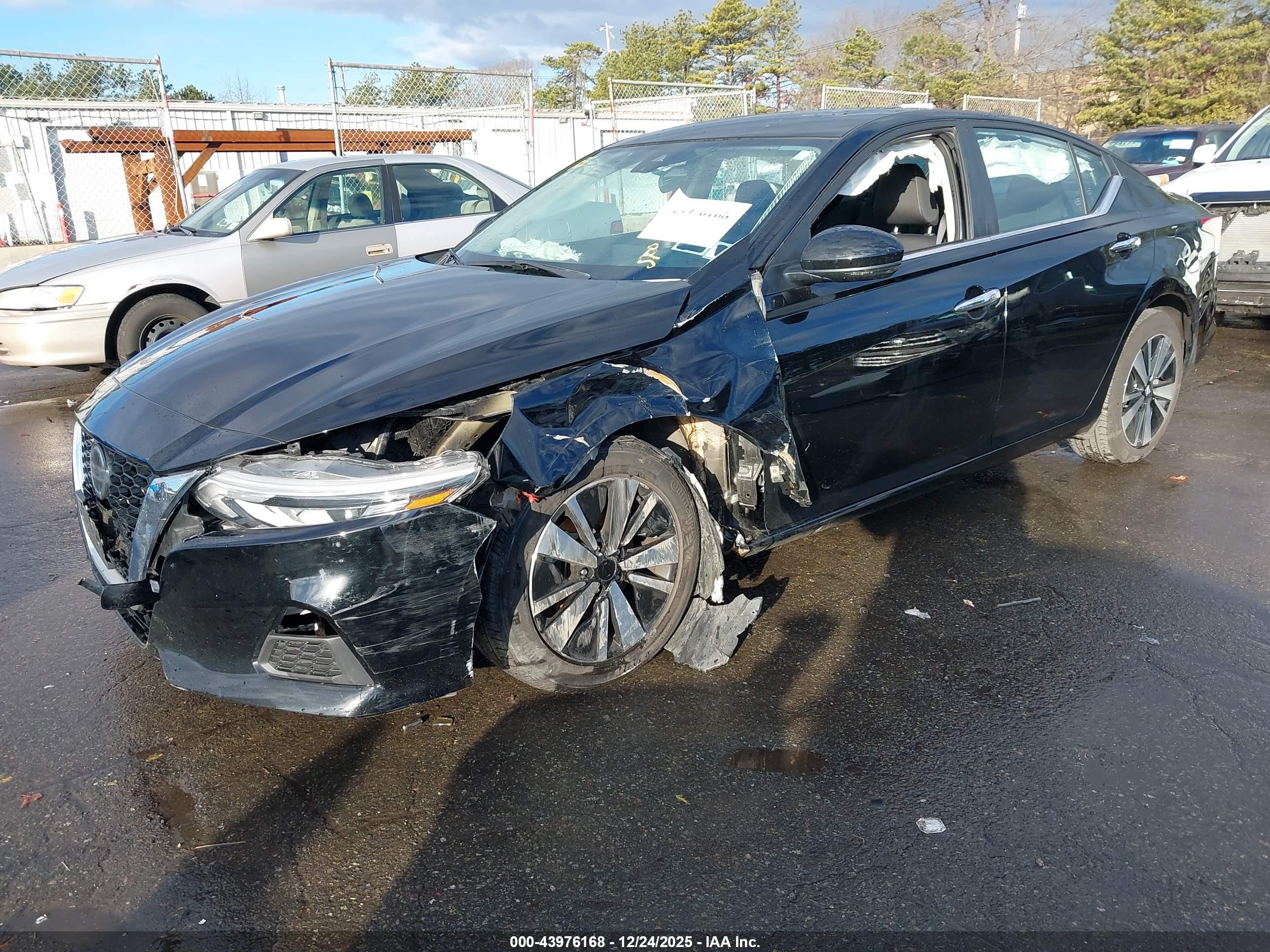 NISSAN ALTIMA image 2