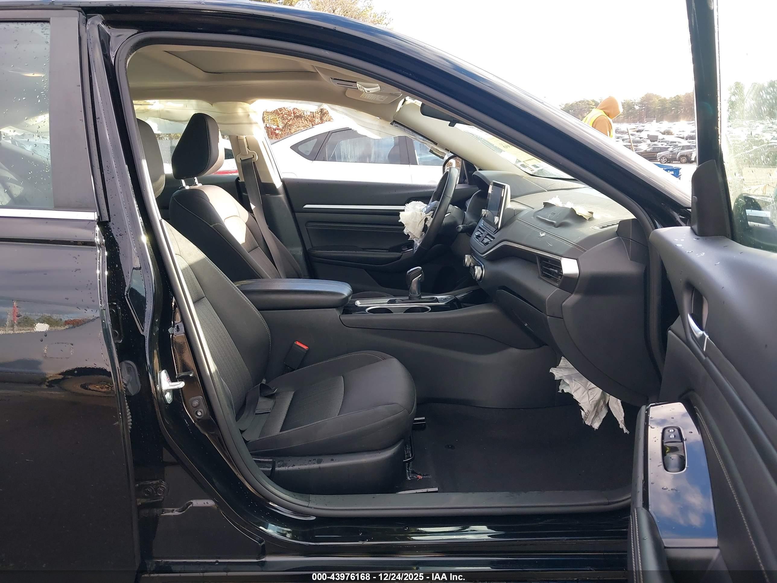 NISSAN ALTIMA image 5