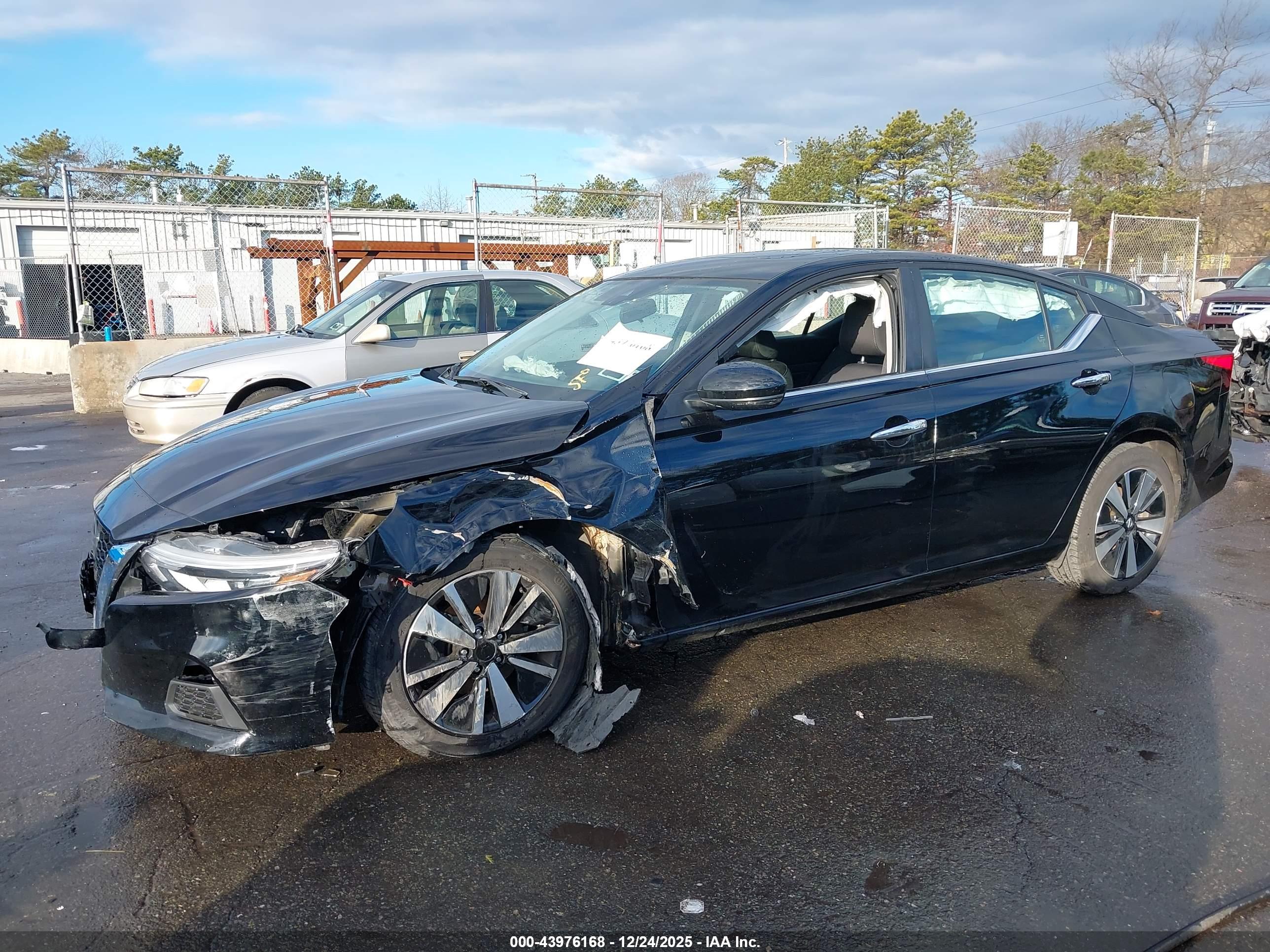 NISSAN ALTIMA image 6