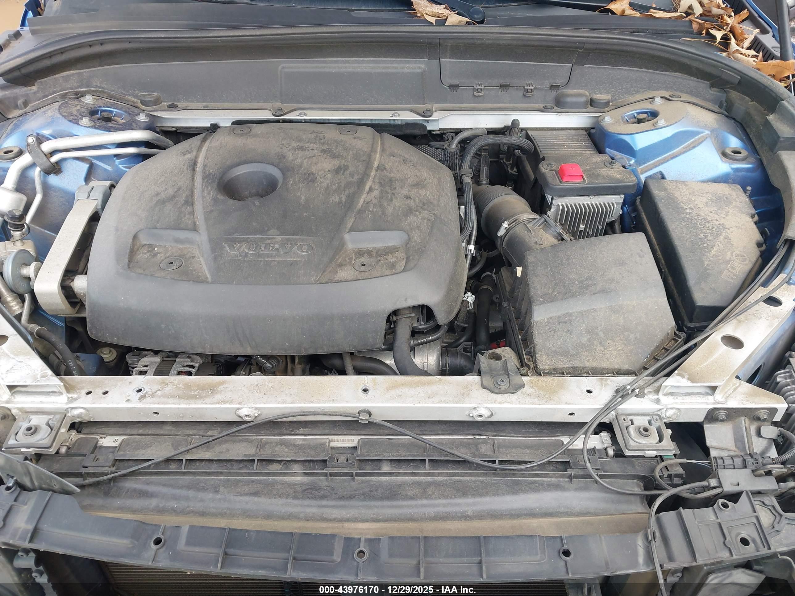 VOLVO XC60 image 10