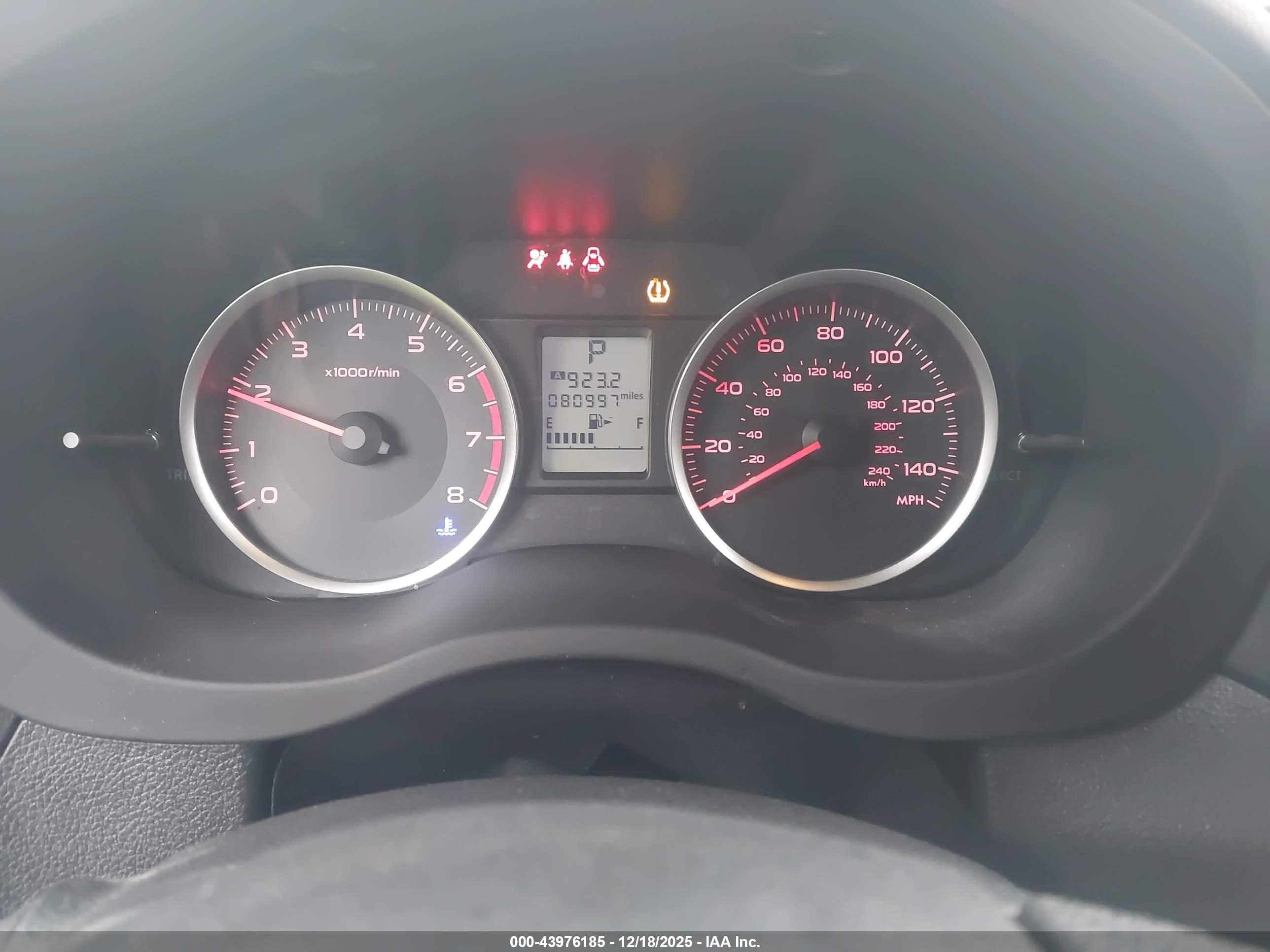 SUBARU FORESTER image 7