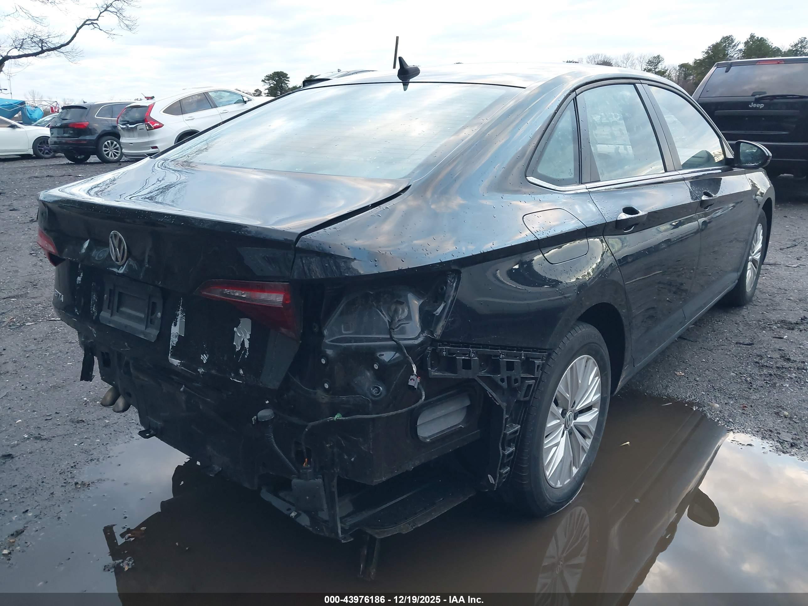 VOLKSWAGEN JETTA image 6