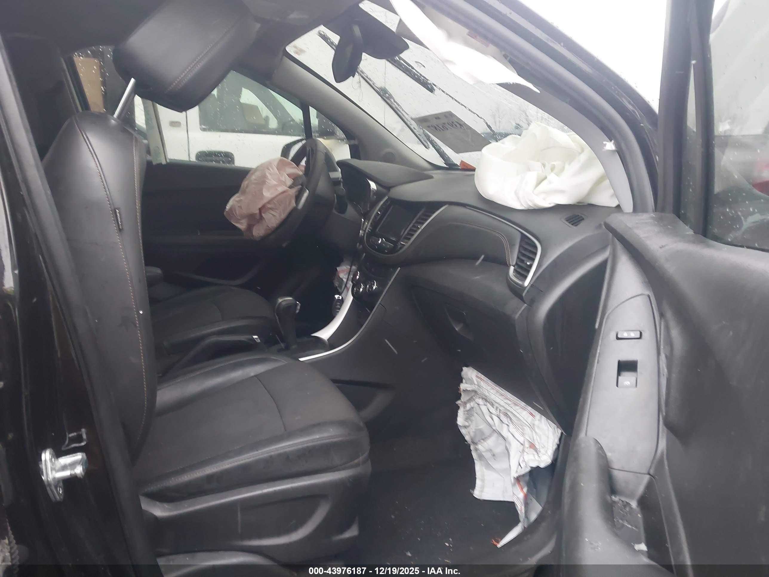CHEVROLET TRAX image 5