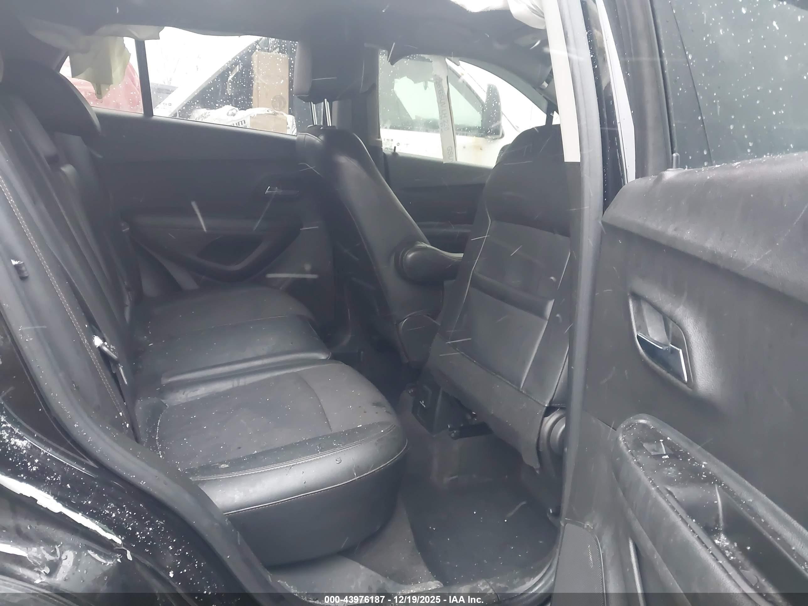 CHEVROLET TRAX image 8