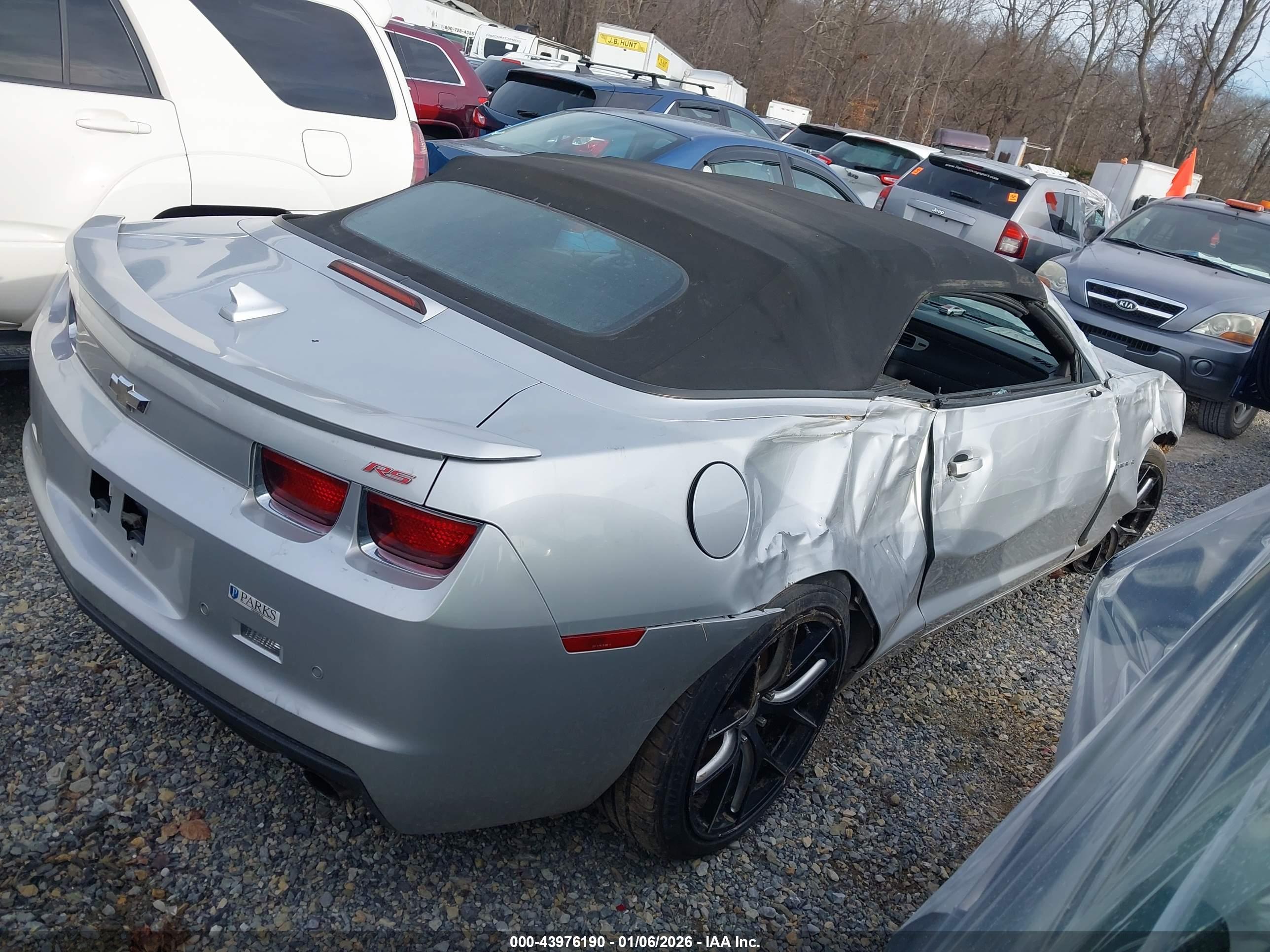 CHEVROLET CAMARO image 4
