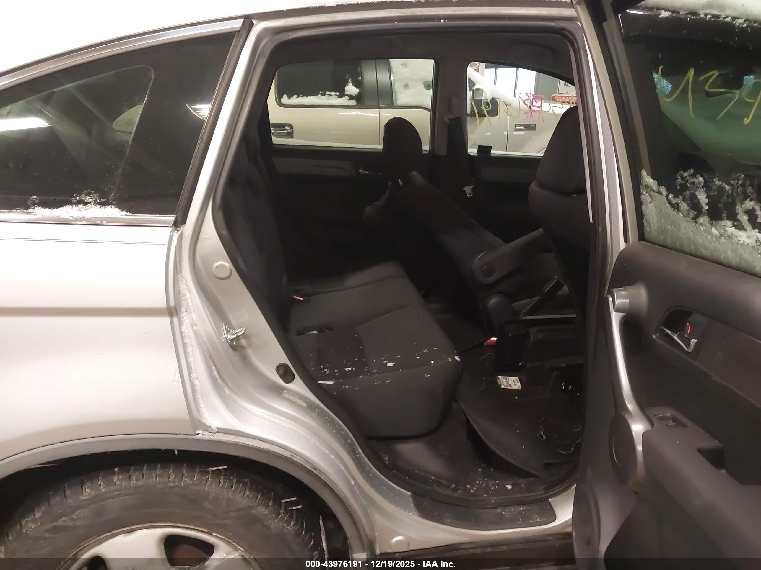 HONDA CR-V image 8