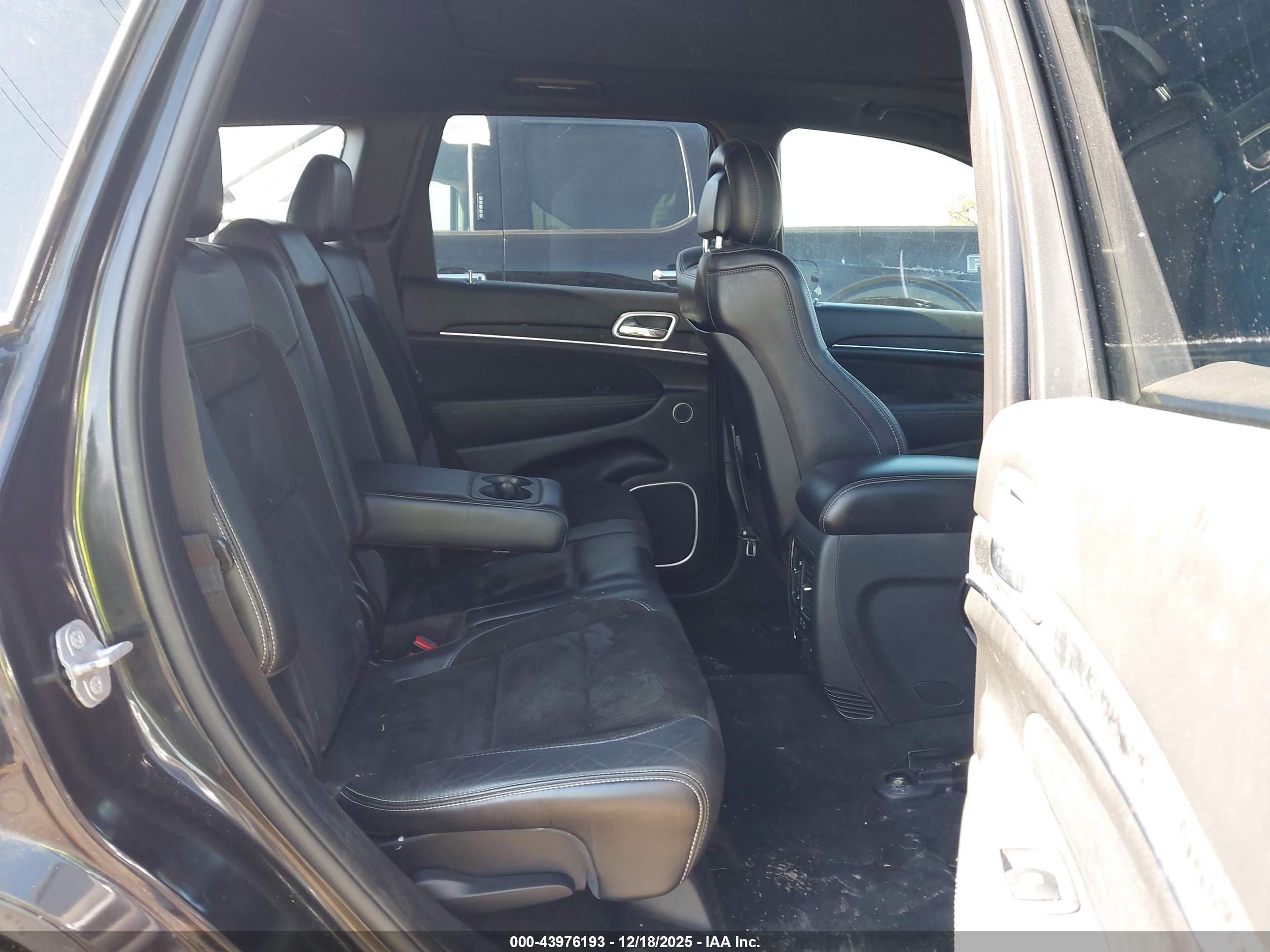 JEEP GRAND image 8