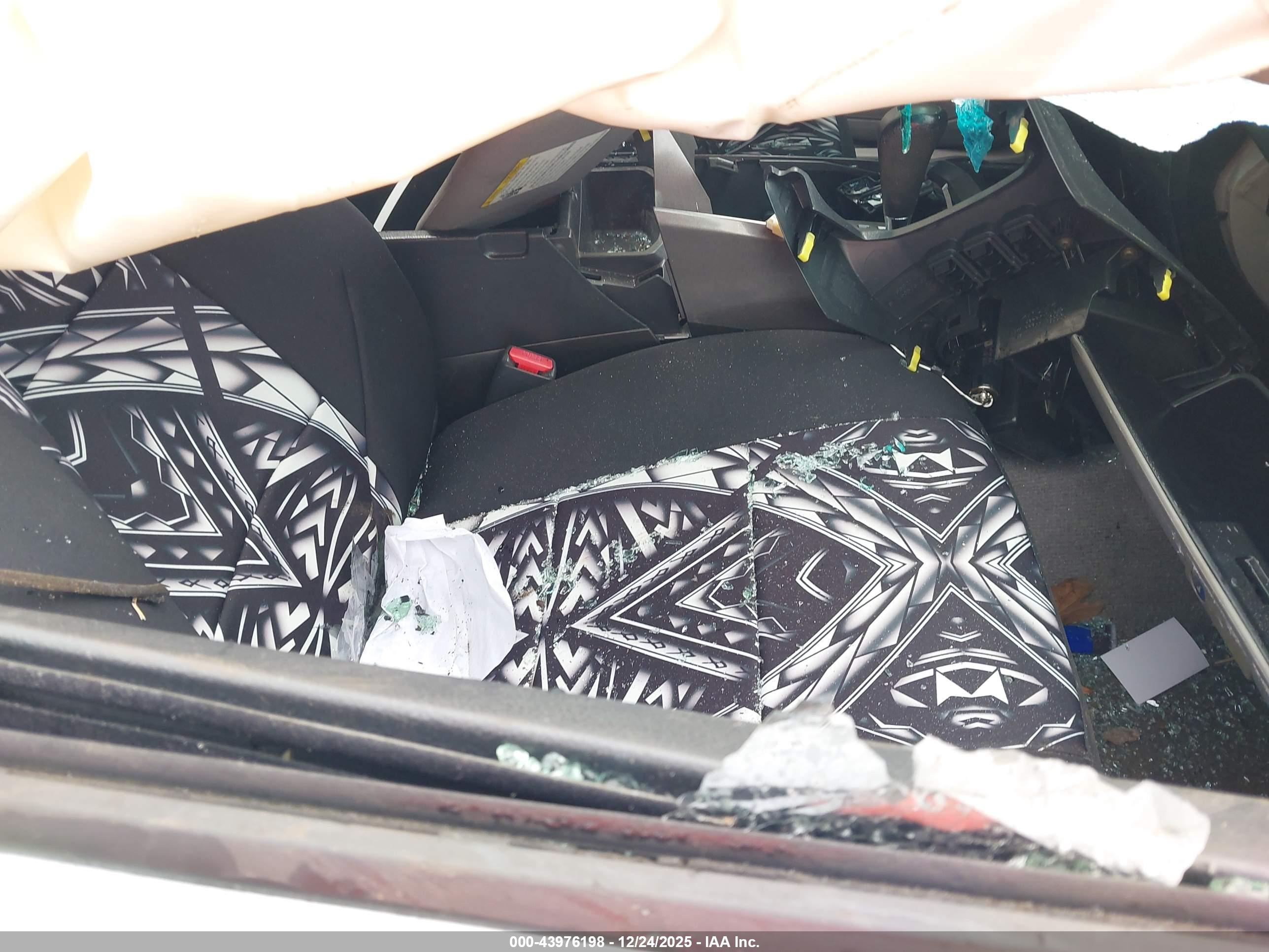 TOYOTA 4RUNNER image 5