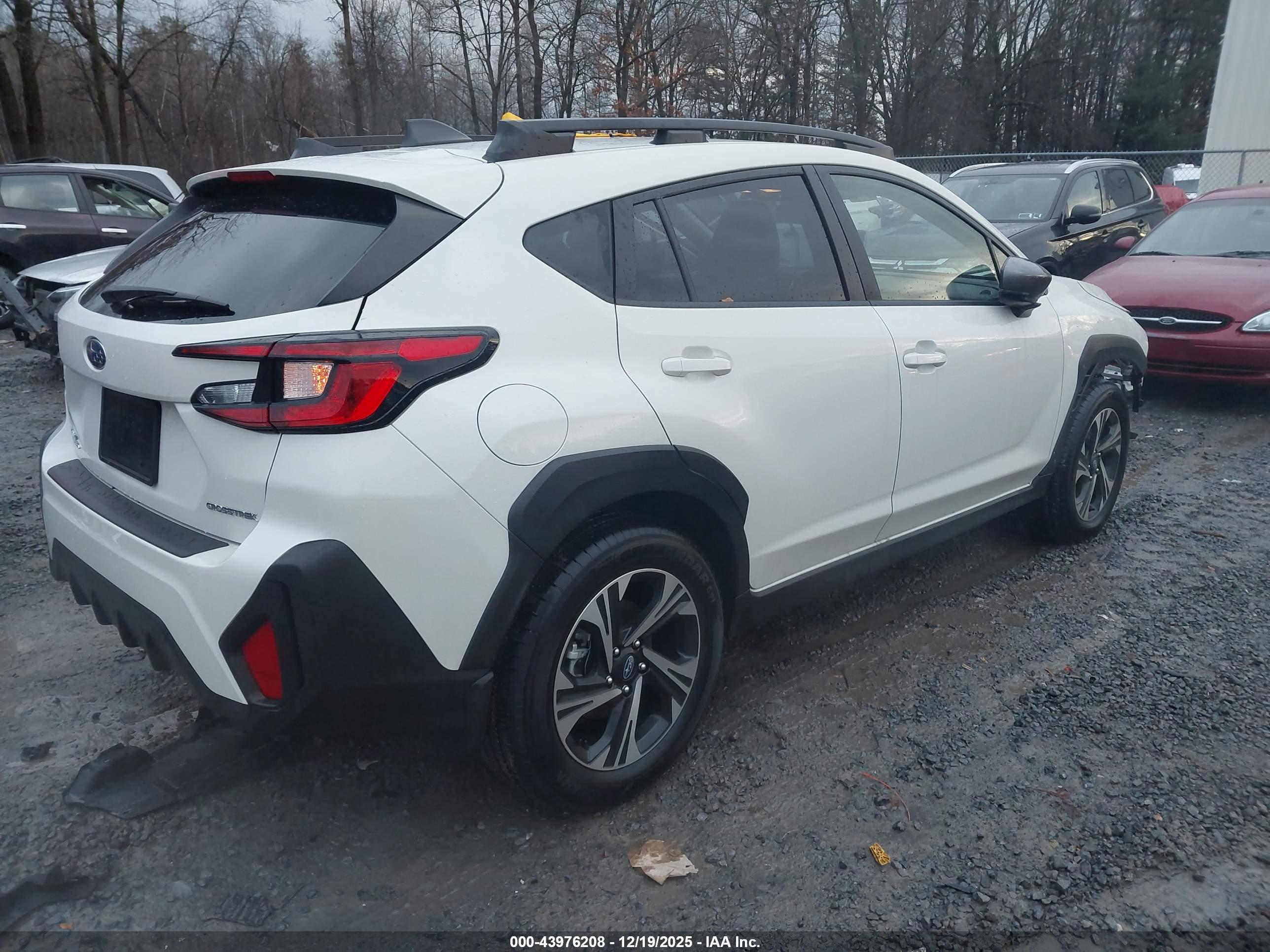 SUBARU CROSSTREK image 4