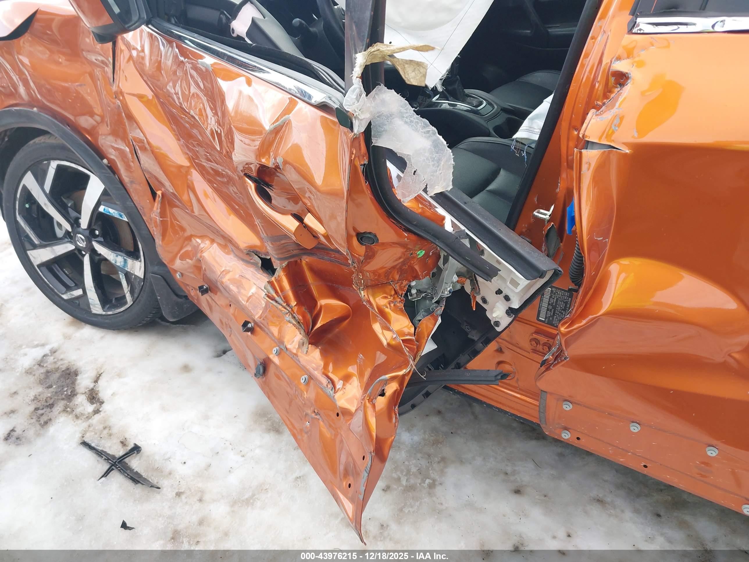 NISSAN ROGUE image 6