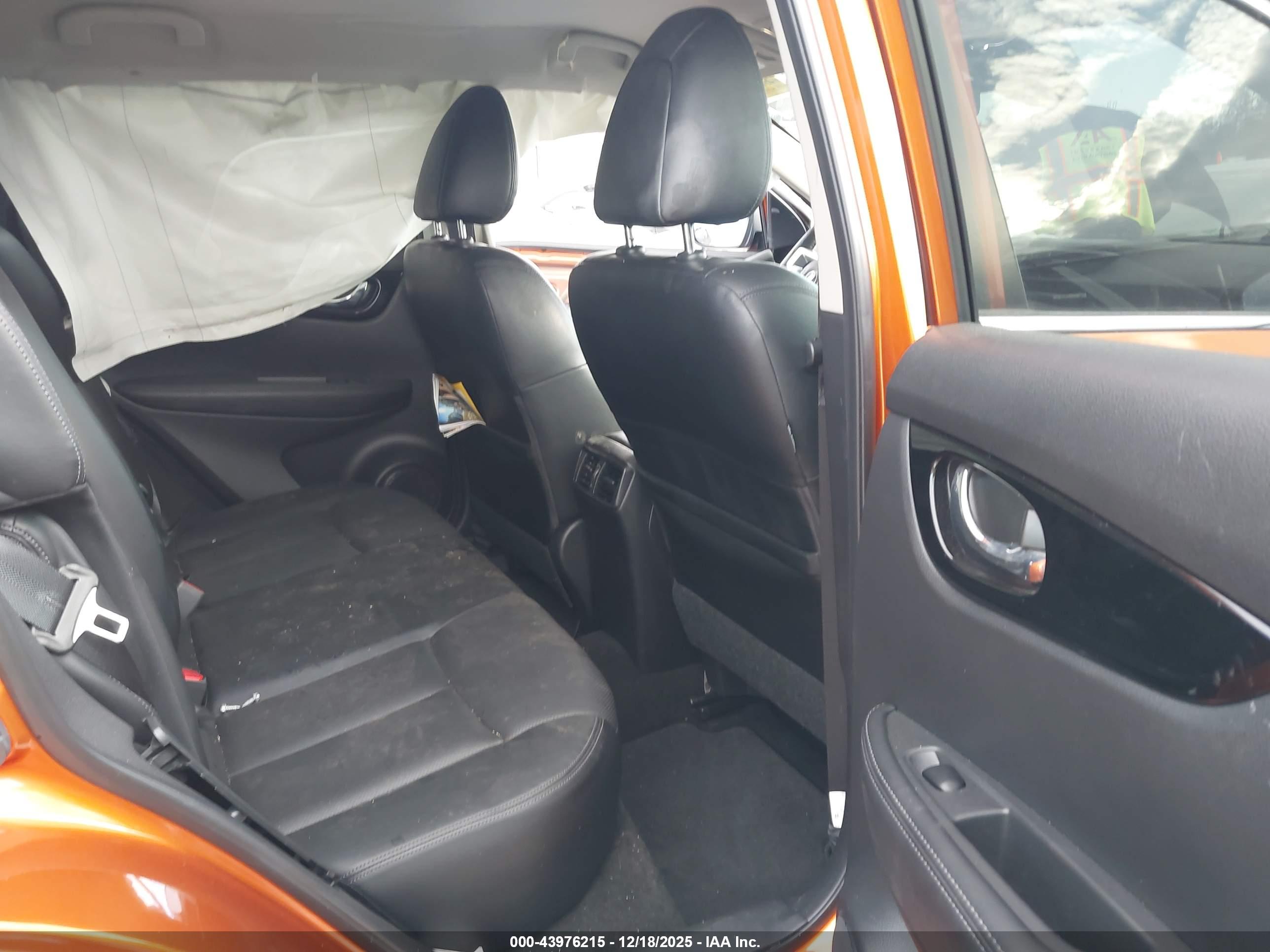 NISSAN ROGUE image 8