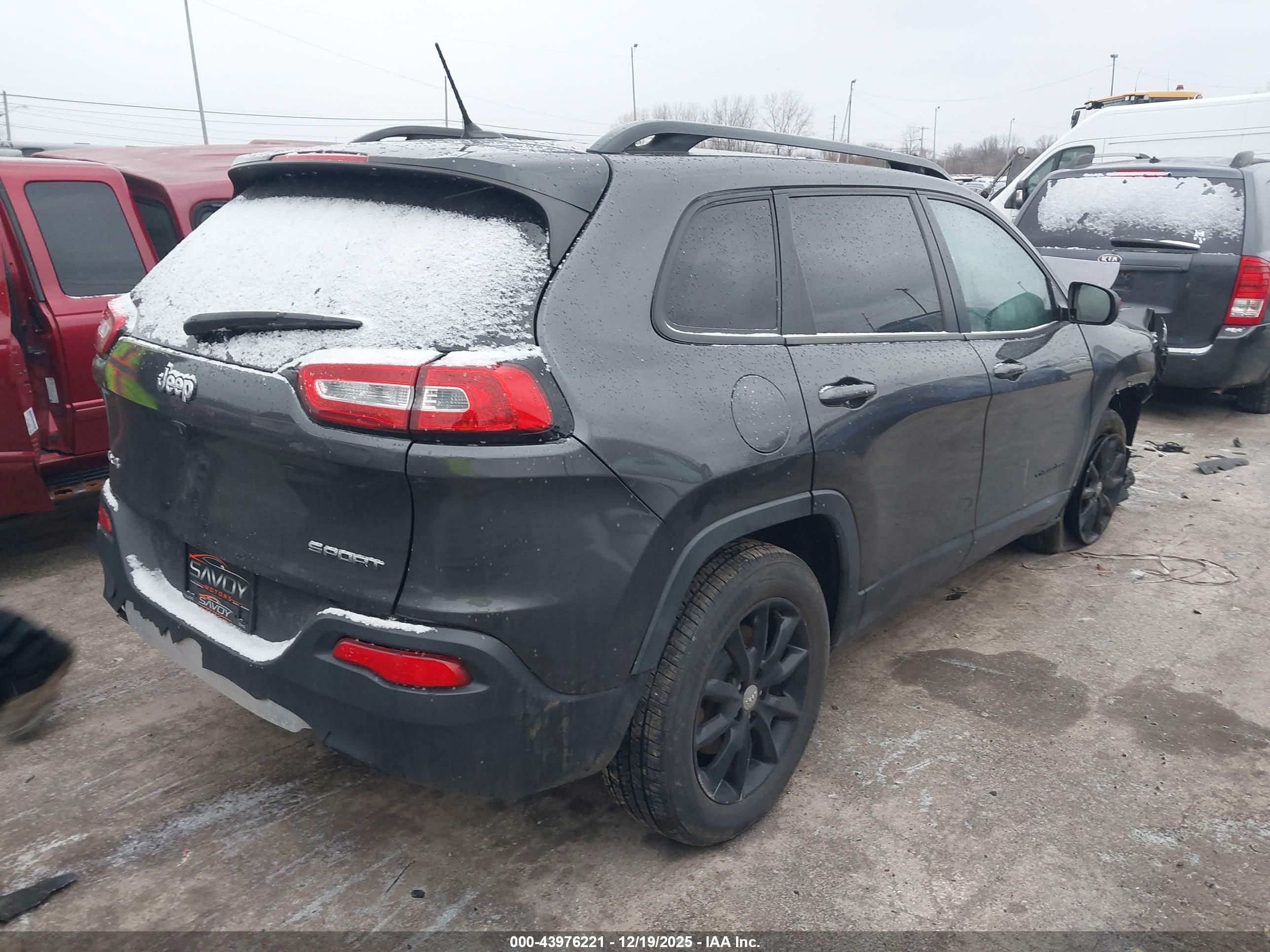 JEEP CHEROKEE image 4
