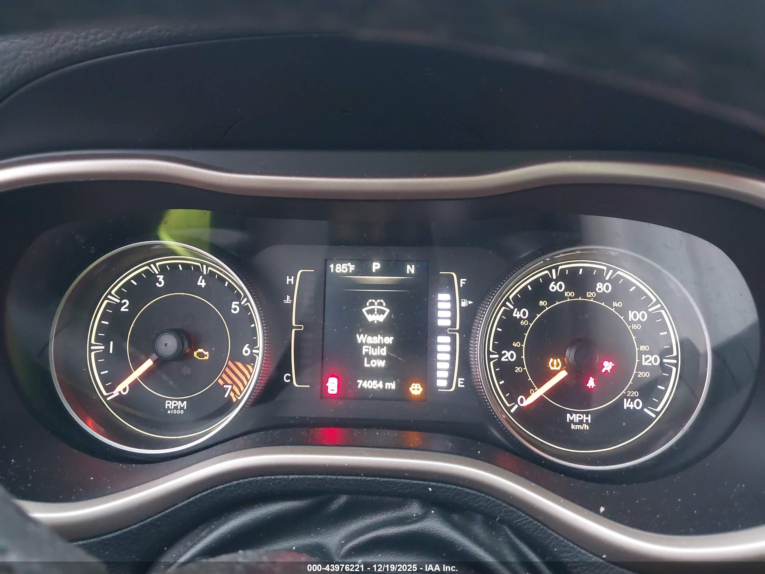 JEEP CHEROKEE image 7