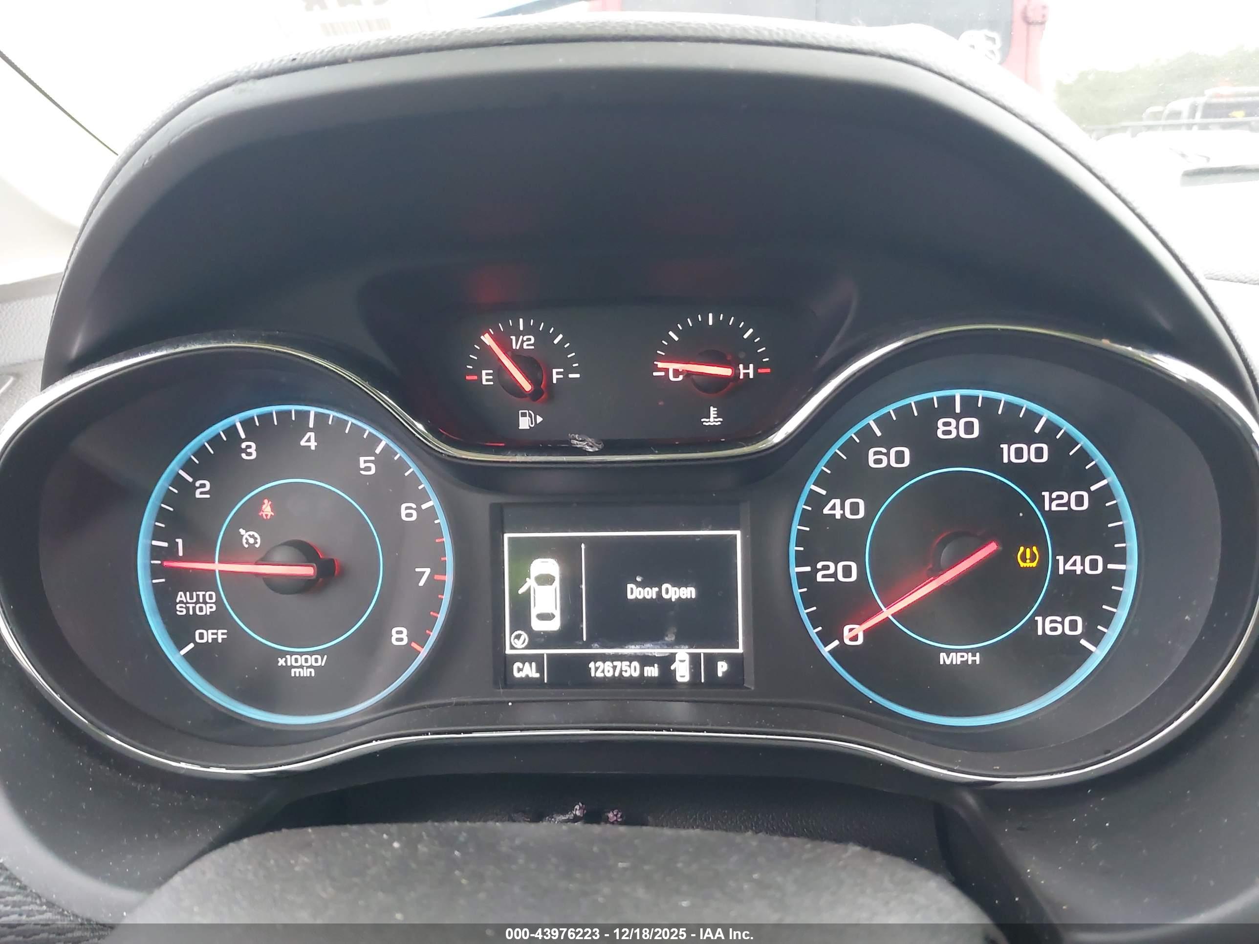 CHEVROLET CRUZE image 7