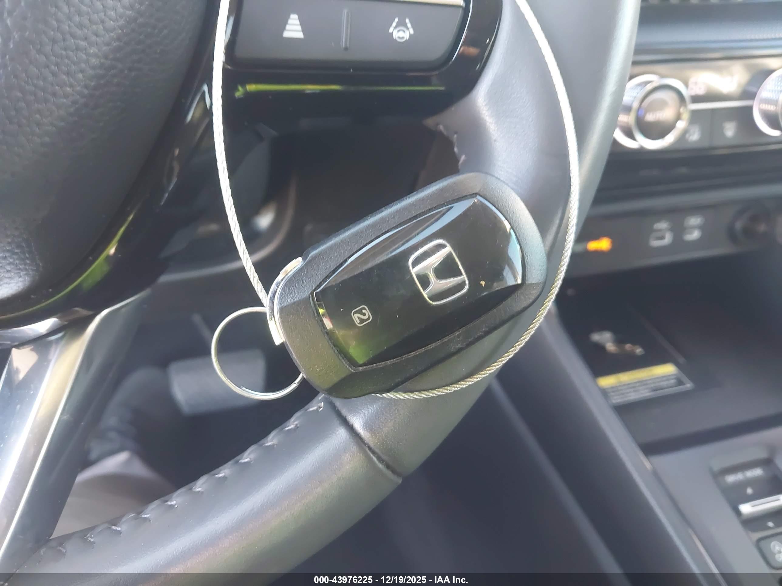 HONDA CR-V image 11