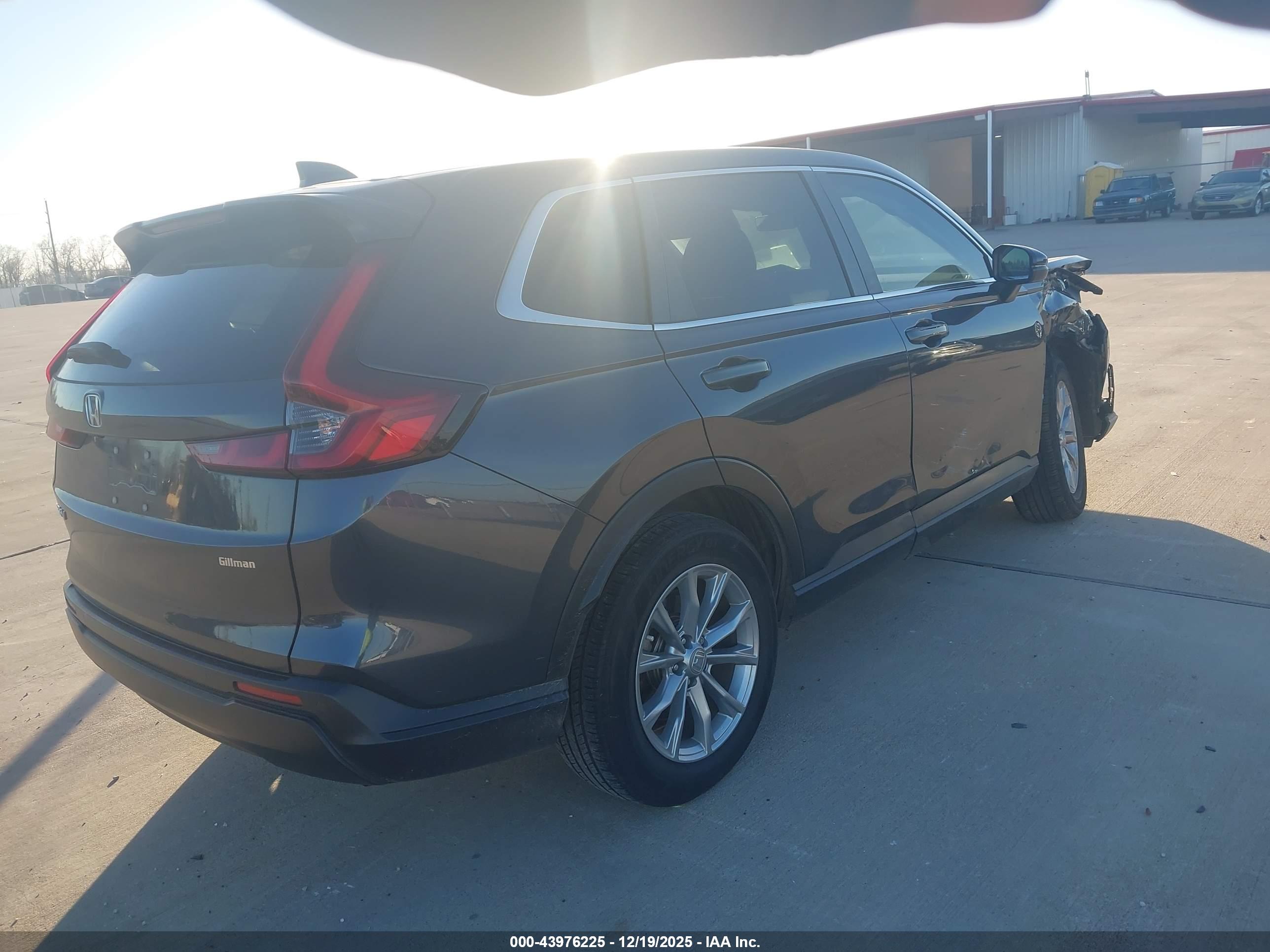 HONDA CR-V image 4