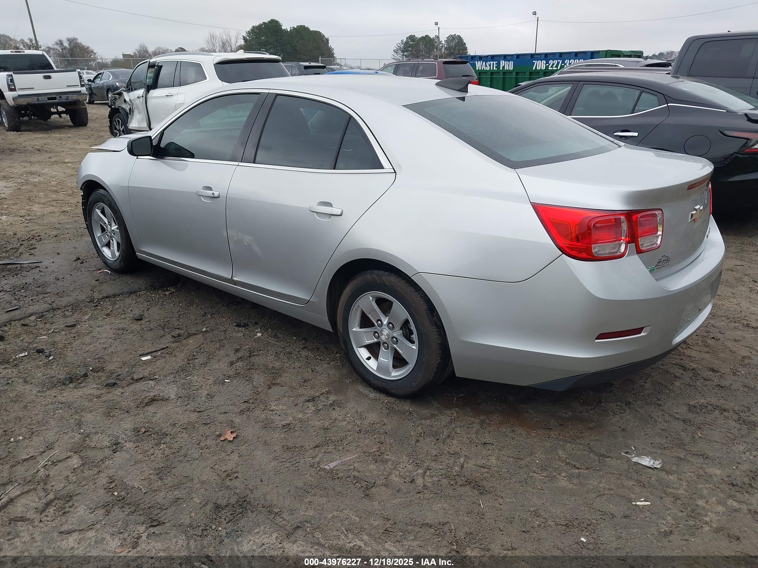 CHEVROLET MALIBU image 3