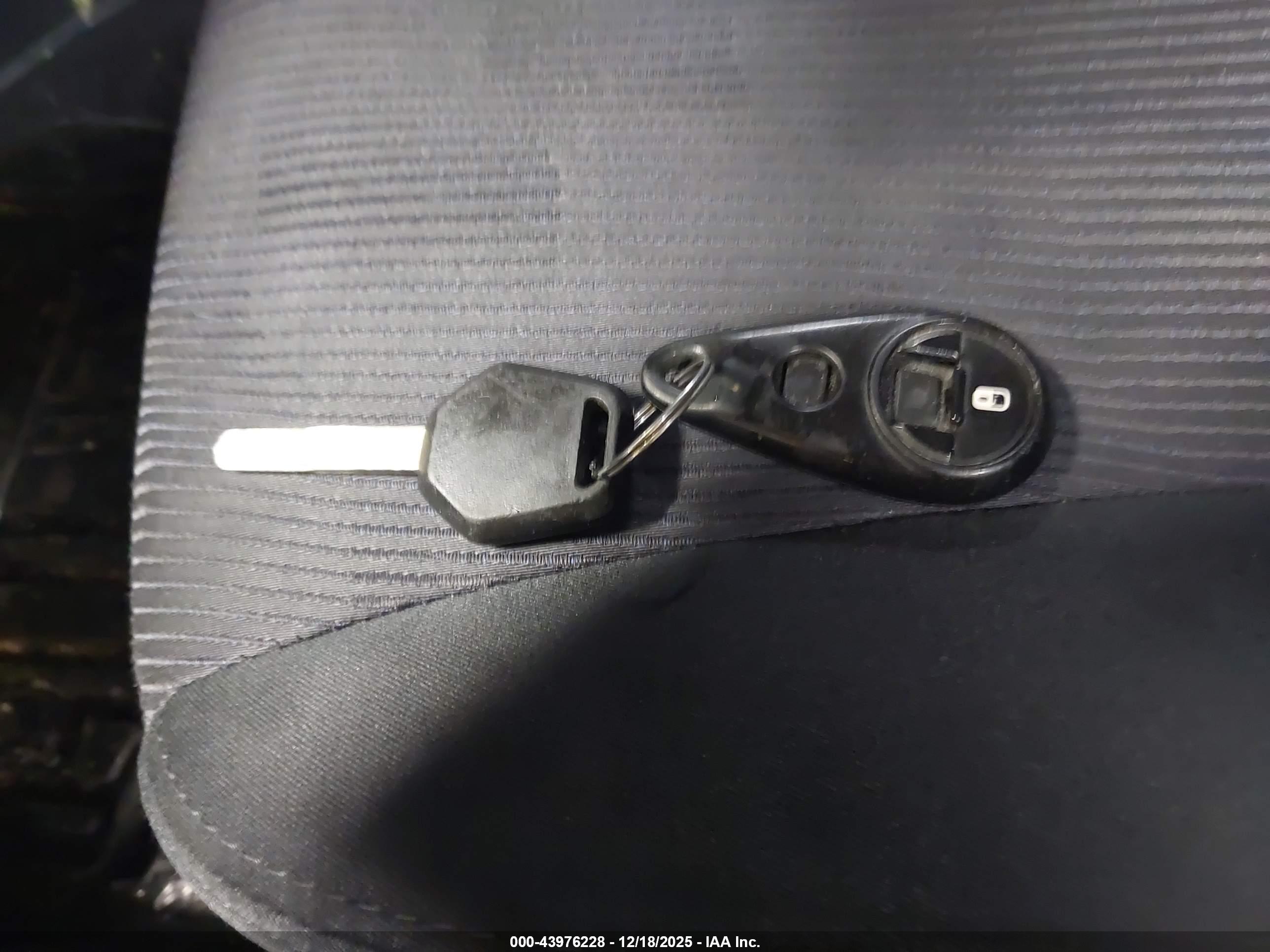 SUBARU FORESTER image 11