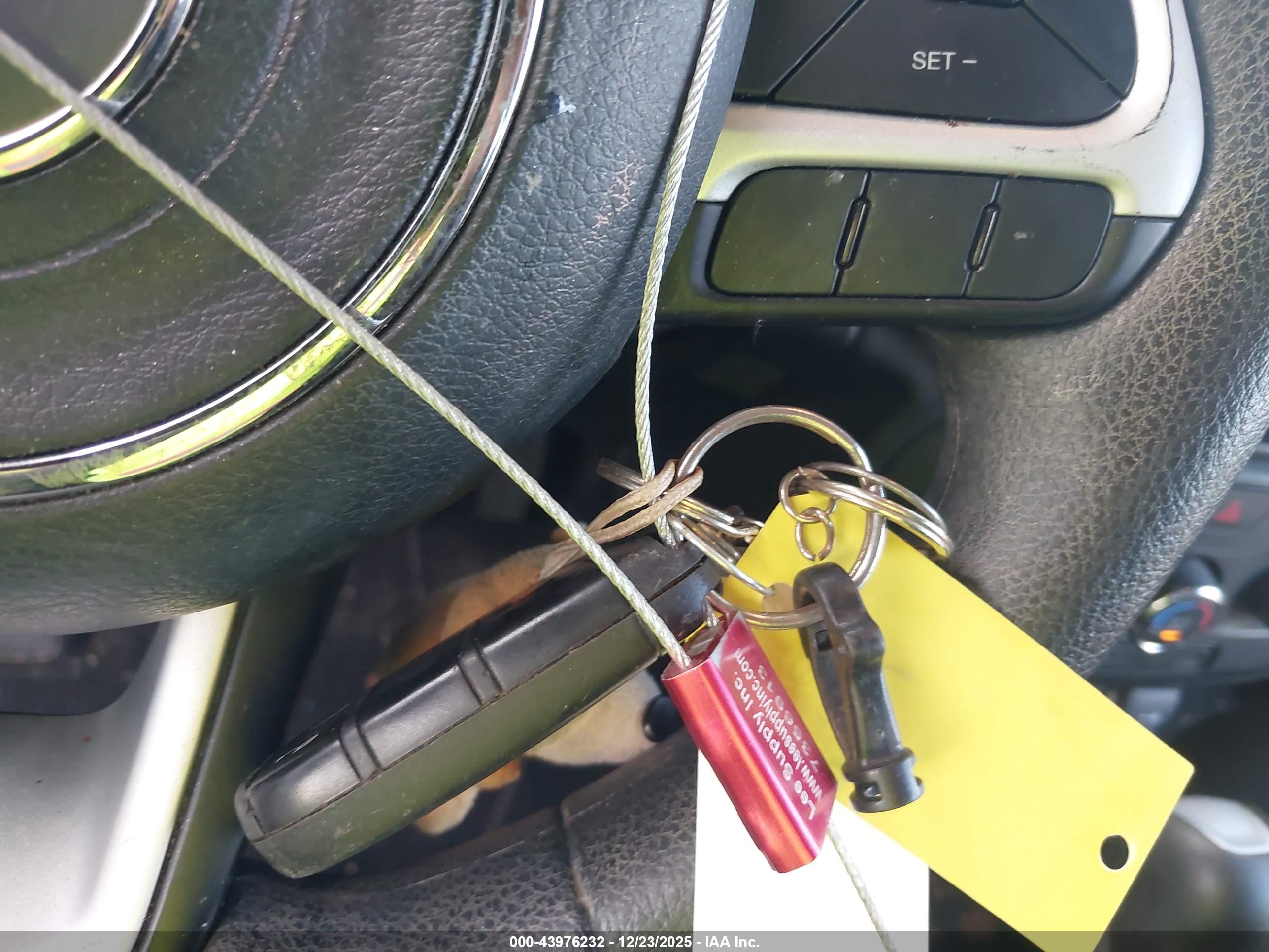 JEEP RENEGADE image 11