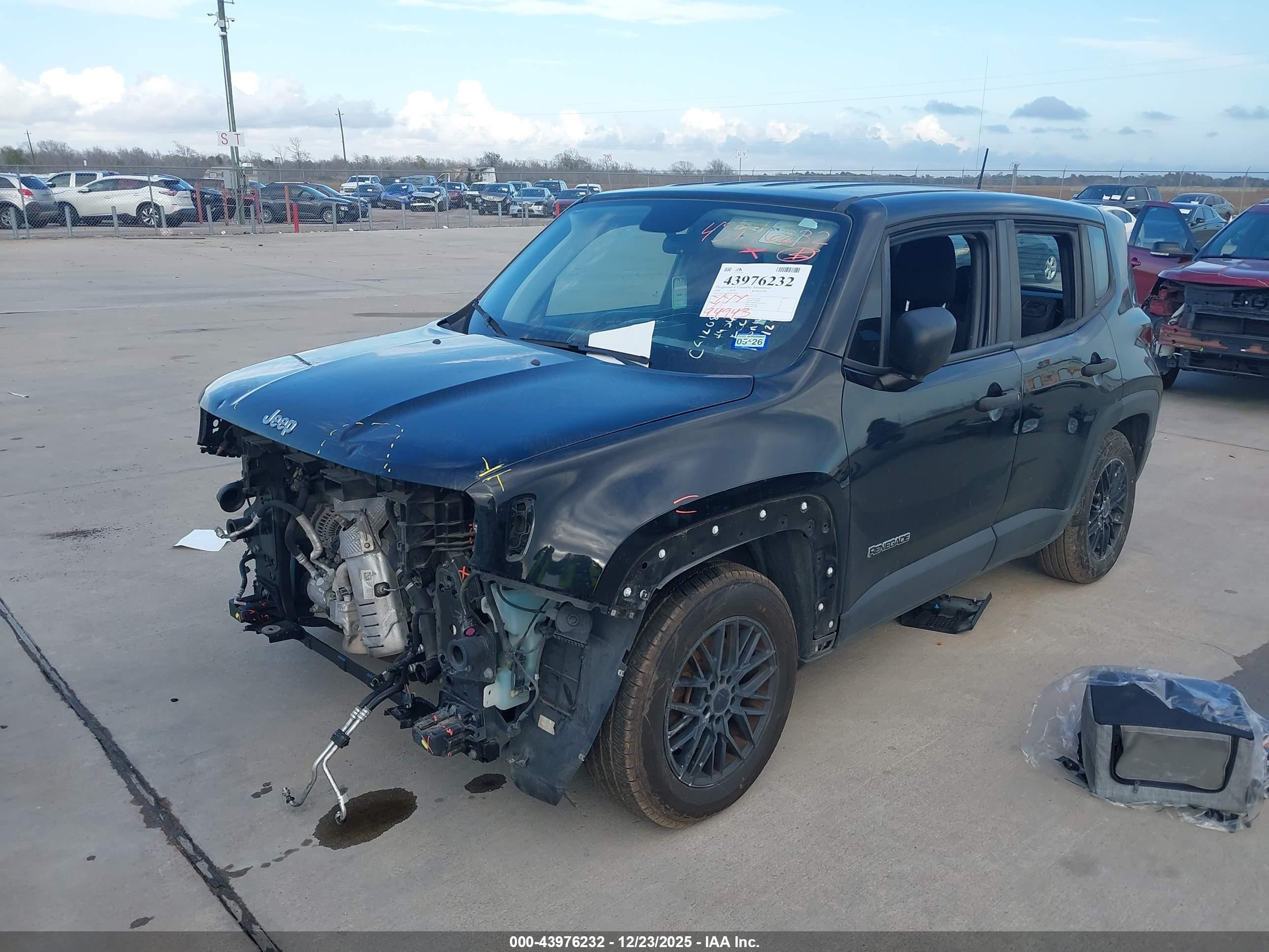 JEEP RENEGADE image 2