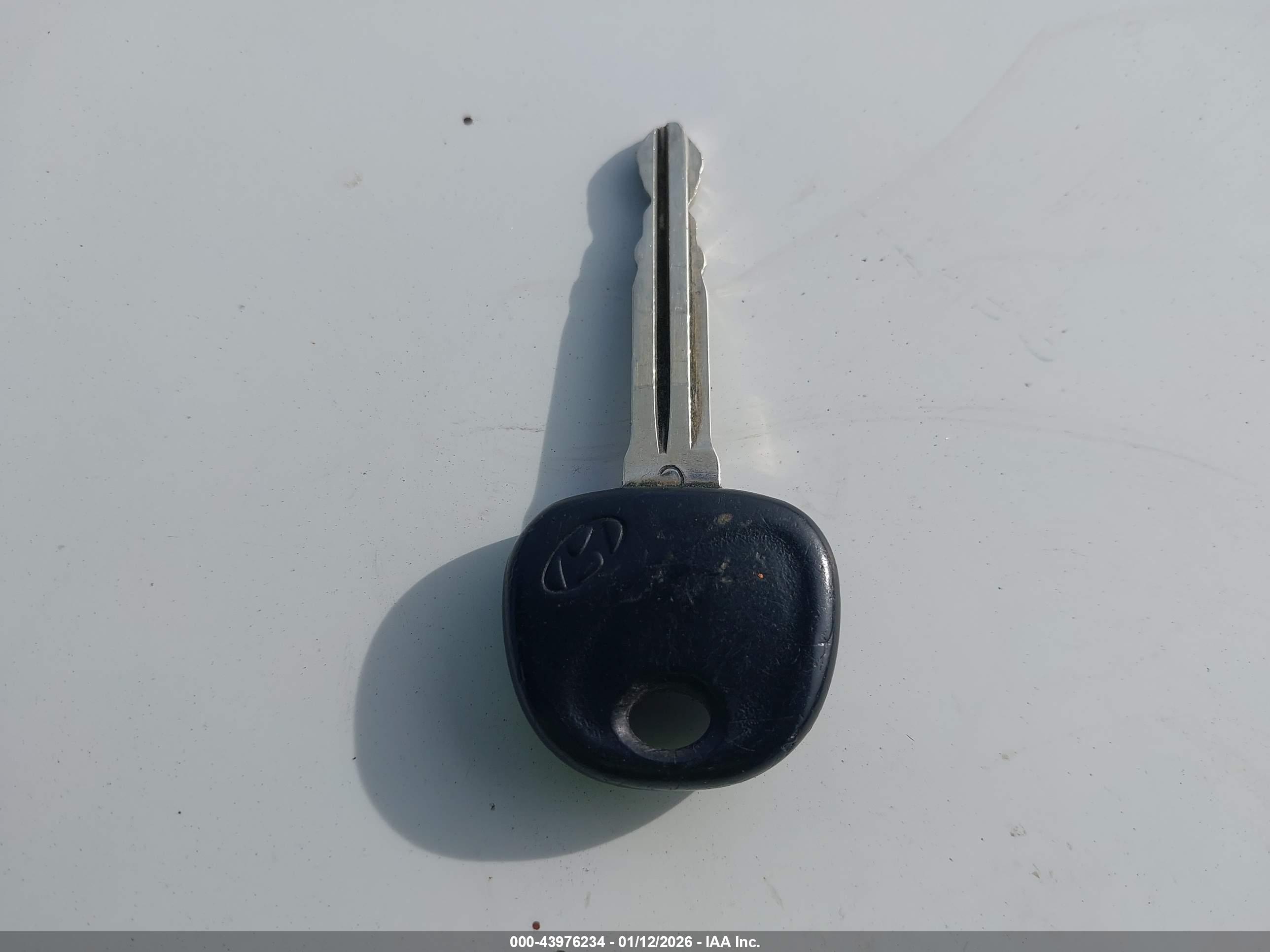 HYUNDAI ELANTRA image 11