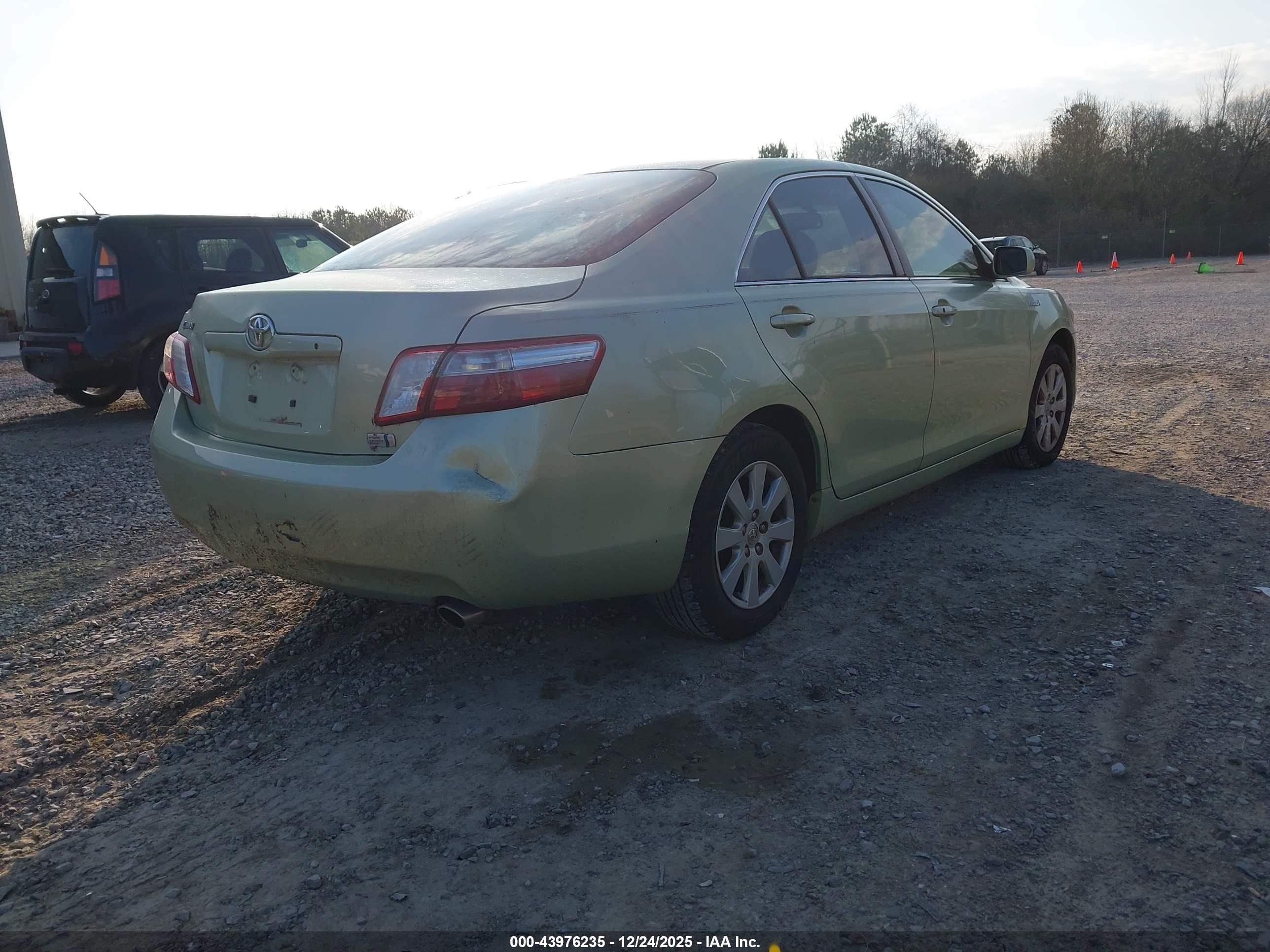 TOYOTA CAMRY image 4