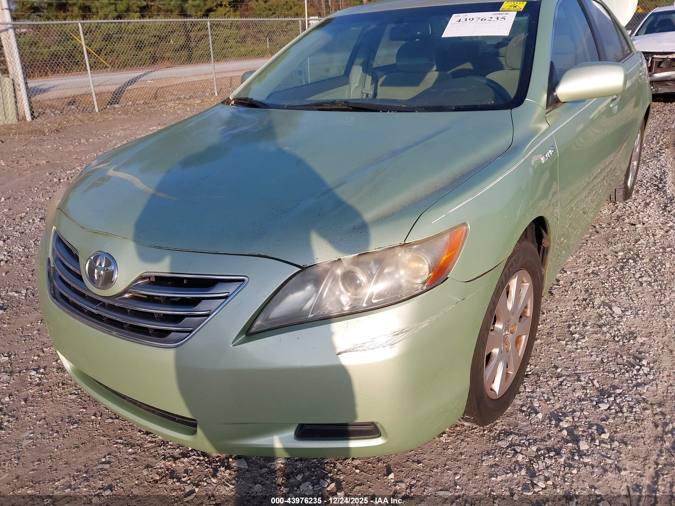 TOYOTA CAMRY image 6