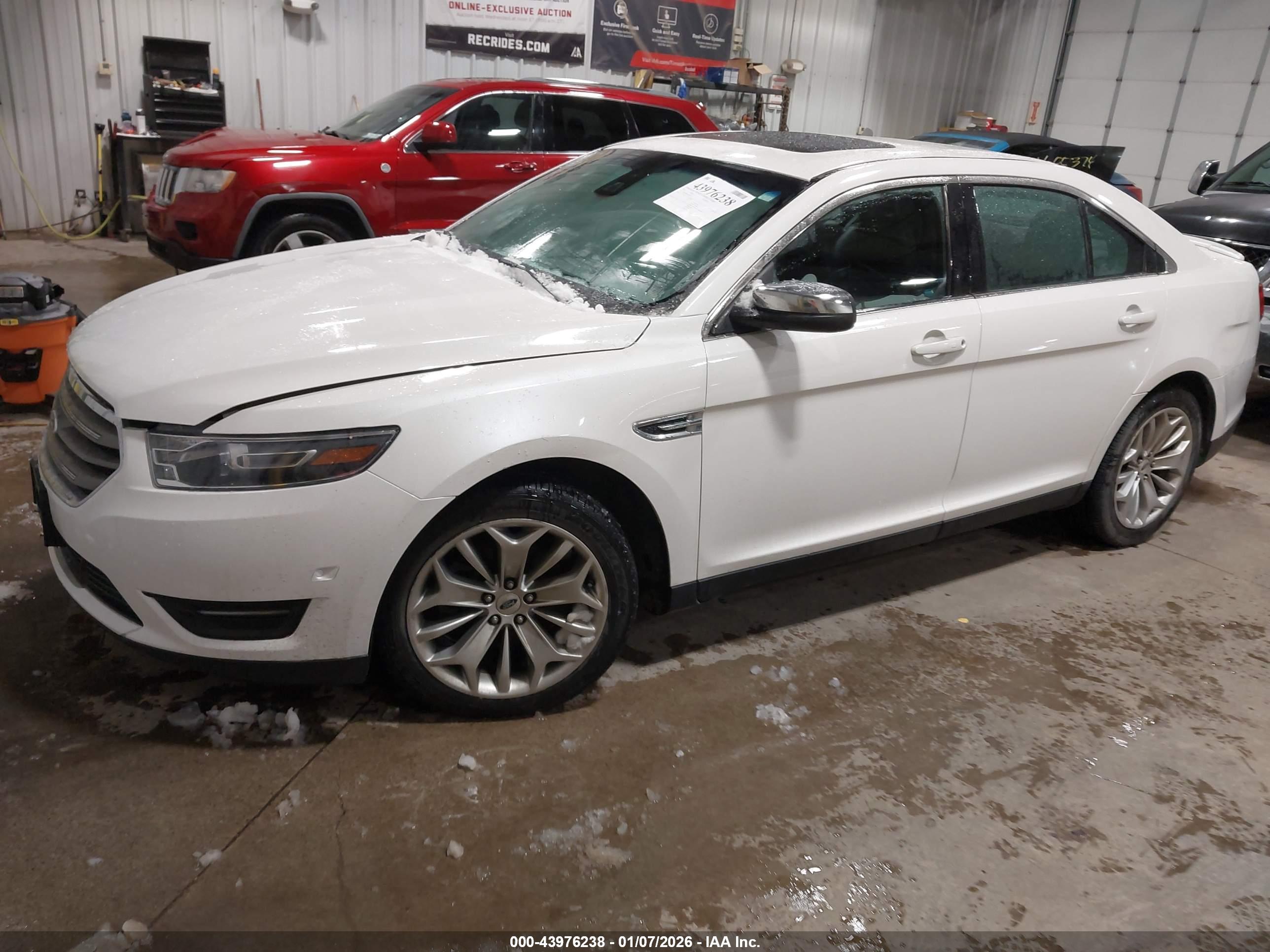 FORD TAURUS image 2