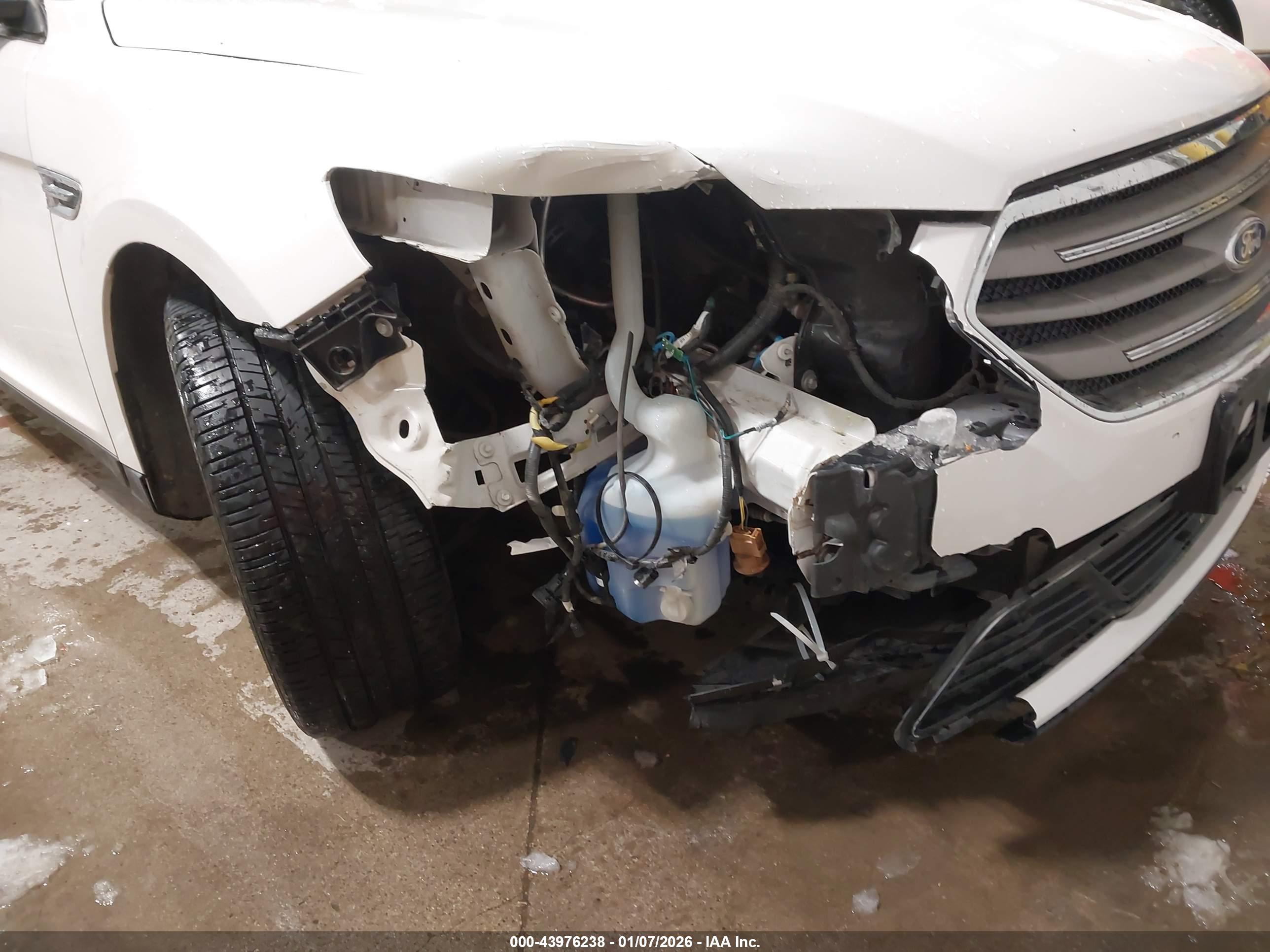 FORD TAURUS image 6