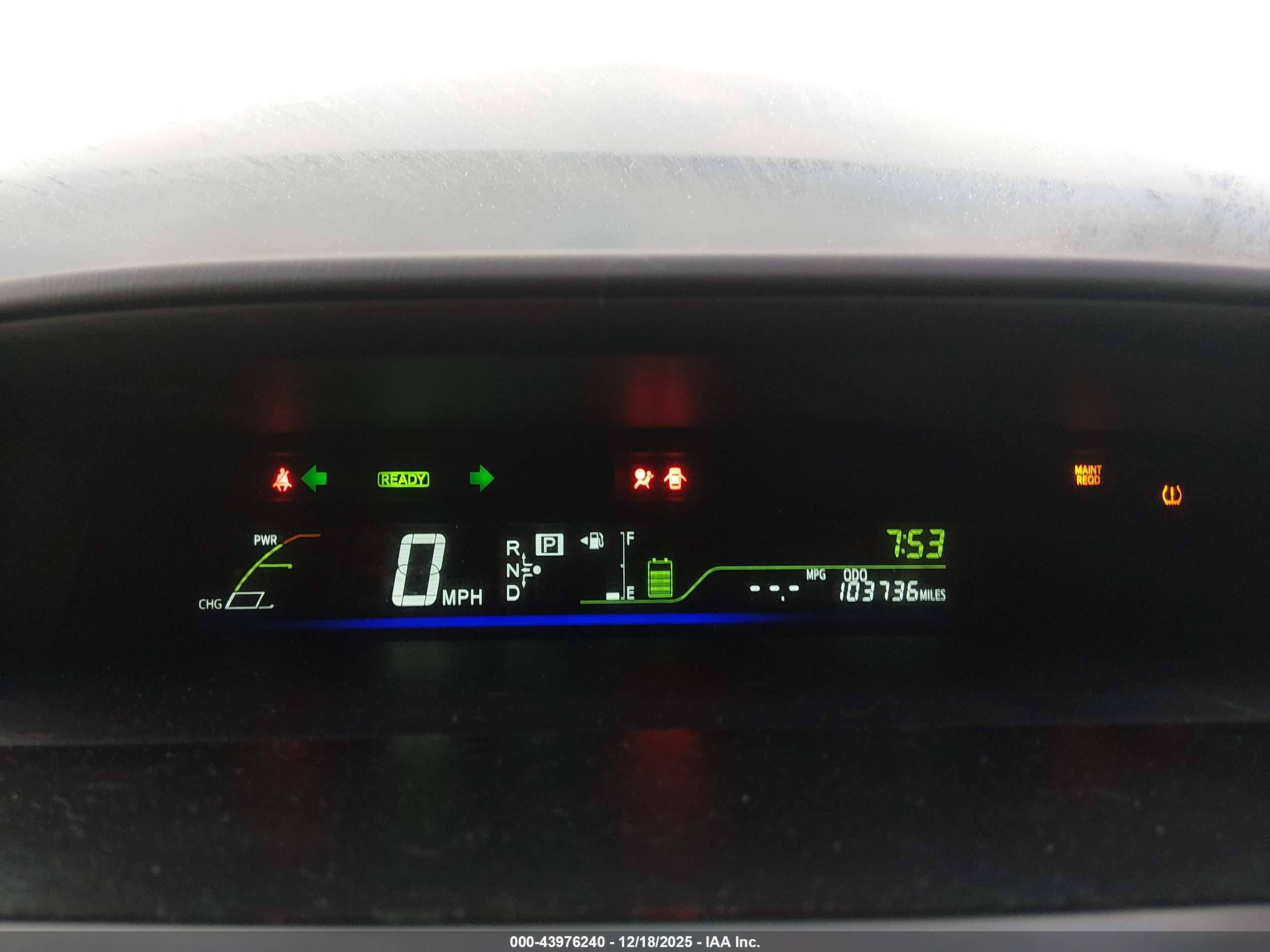 TOYOTA PRIUS image 7