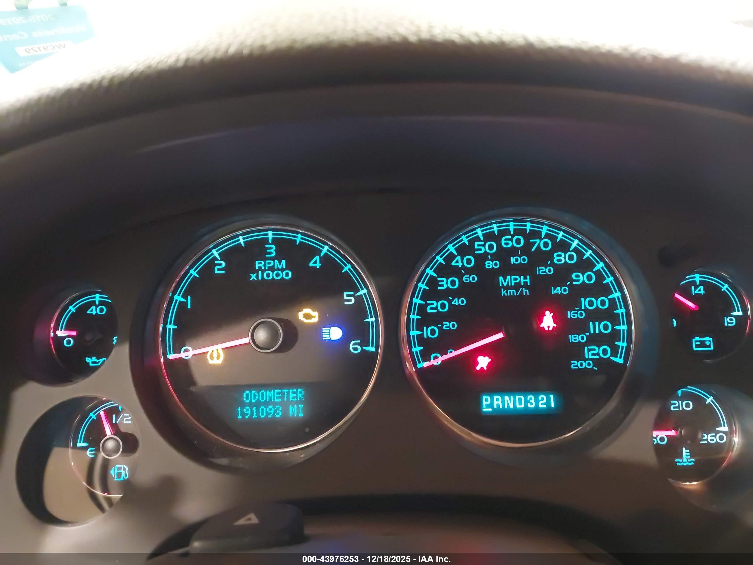 GMC YUKON image 7