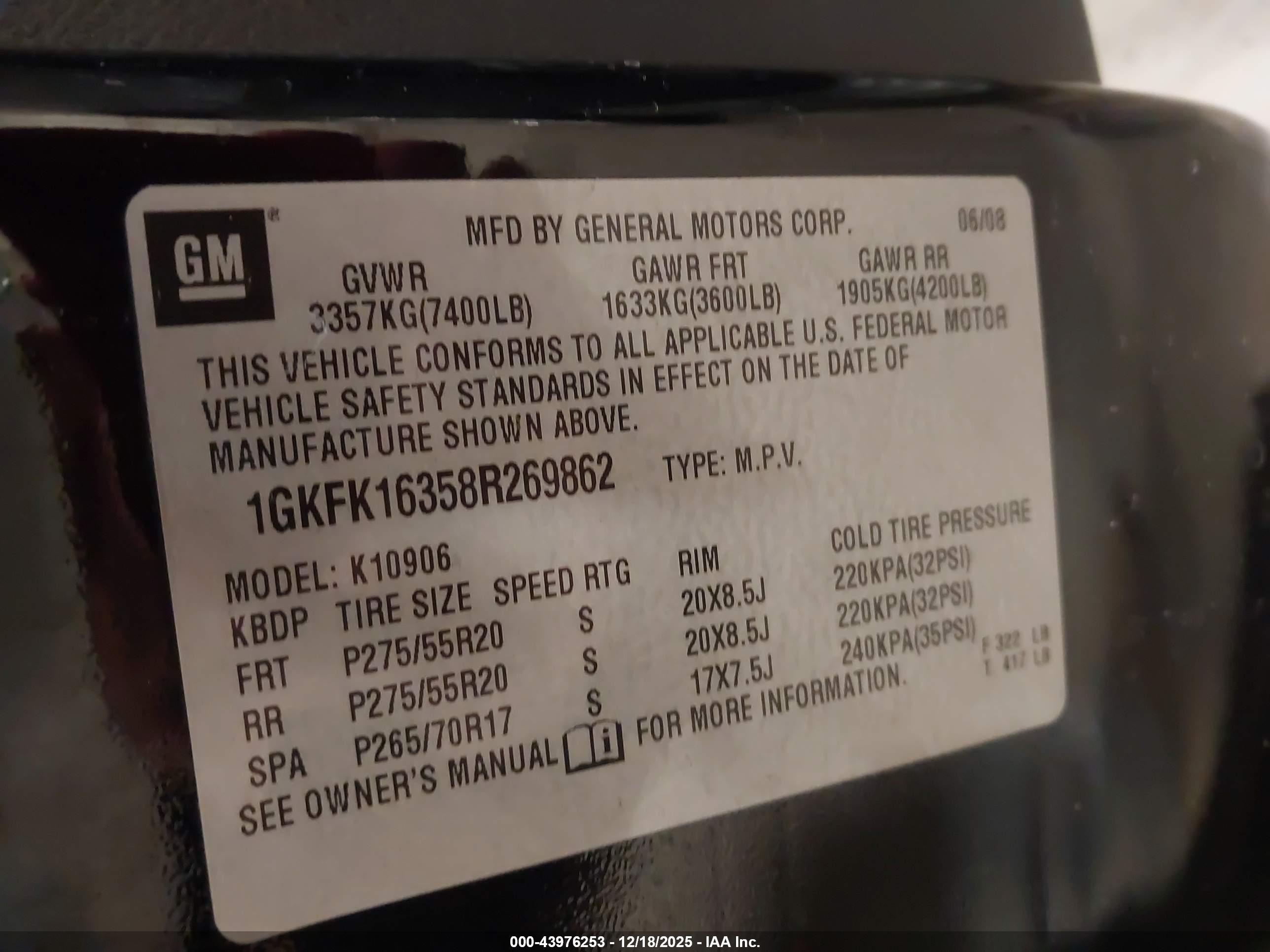 GMC YUKON image 9