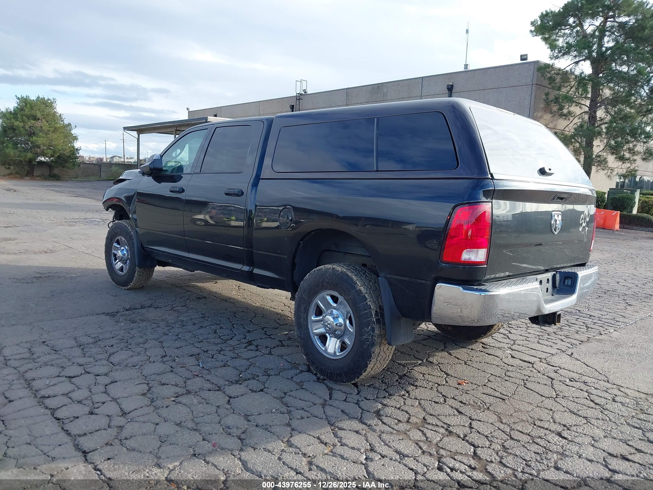 RAM 2500 image 3