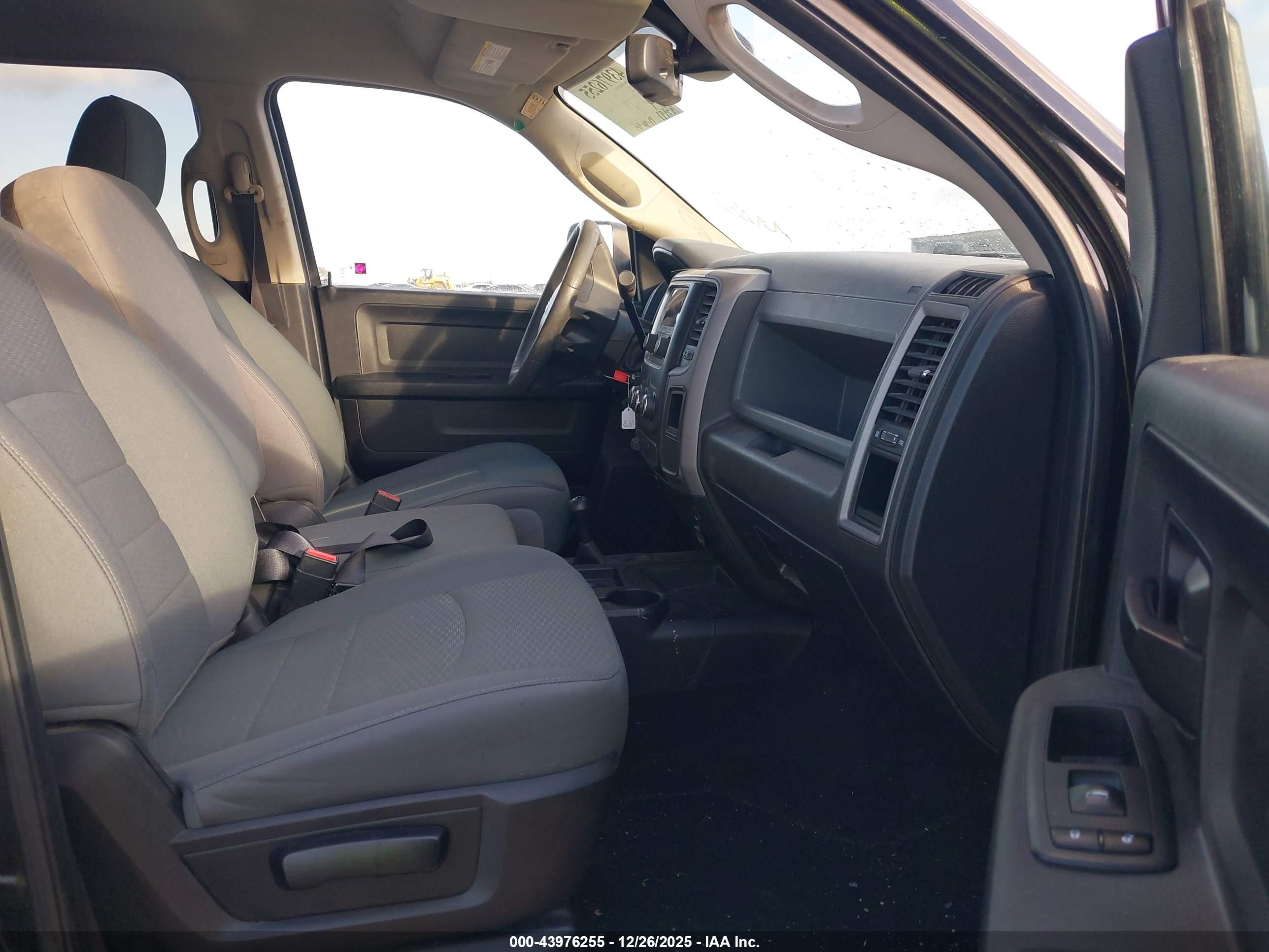 RAM 2500 image 5