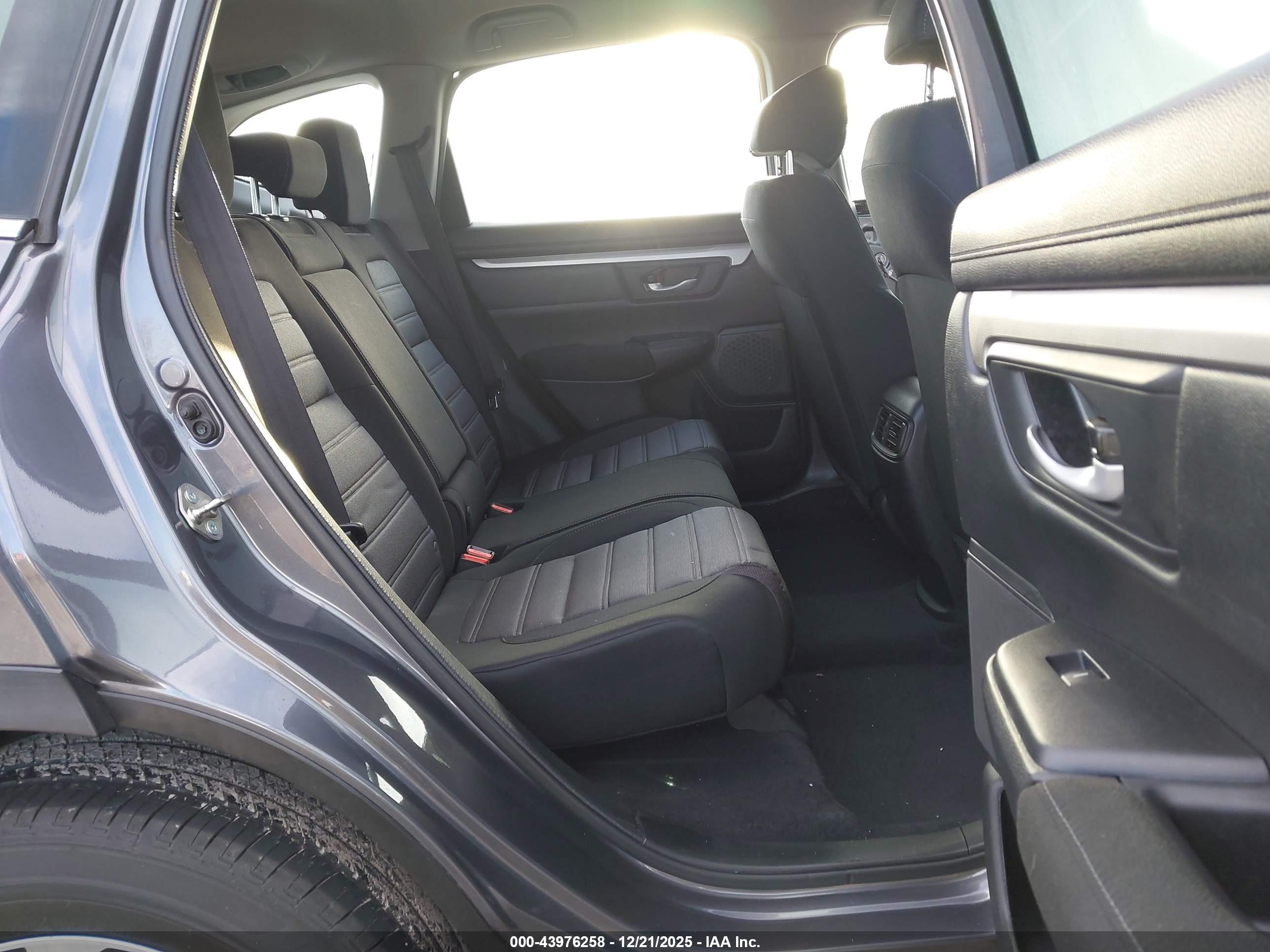 HONDA CR-V image 8