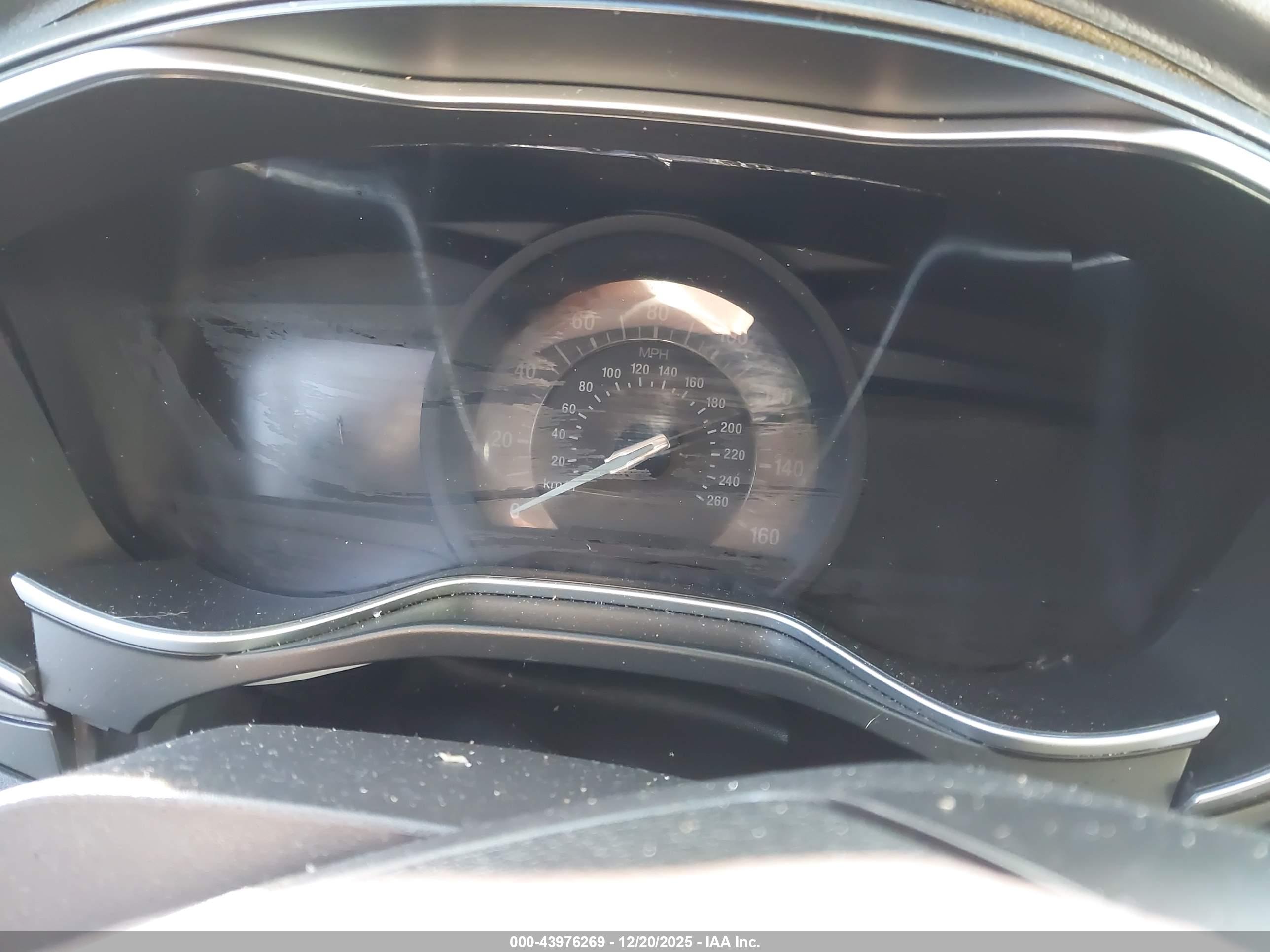 FORD FUSION image 7