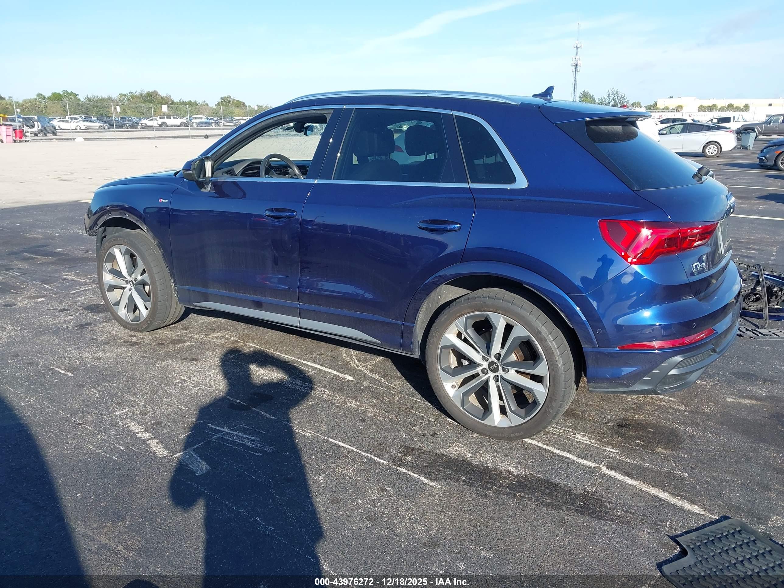 AUDI Q3 image 3